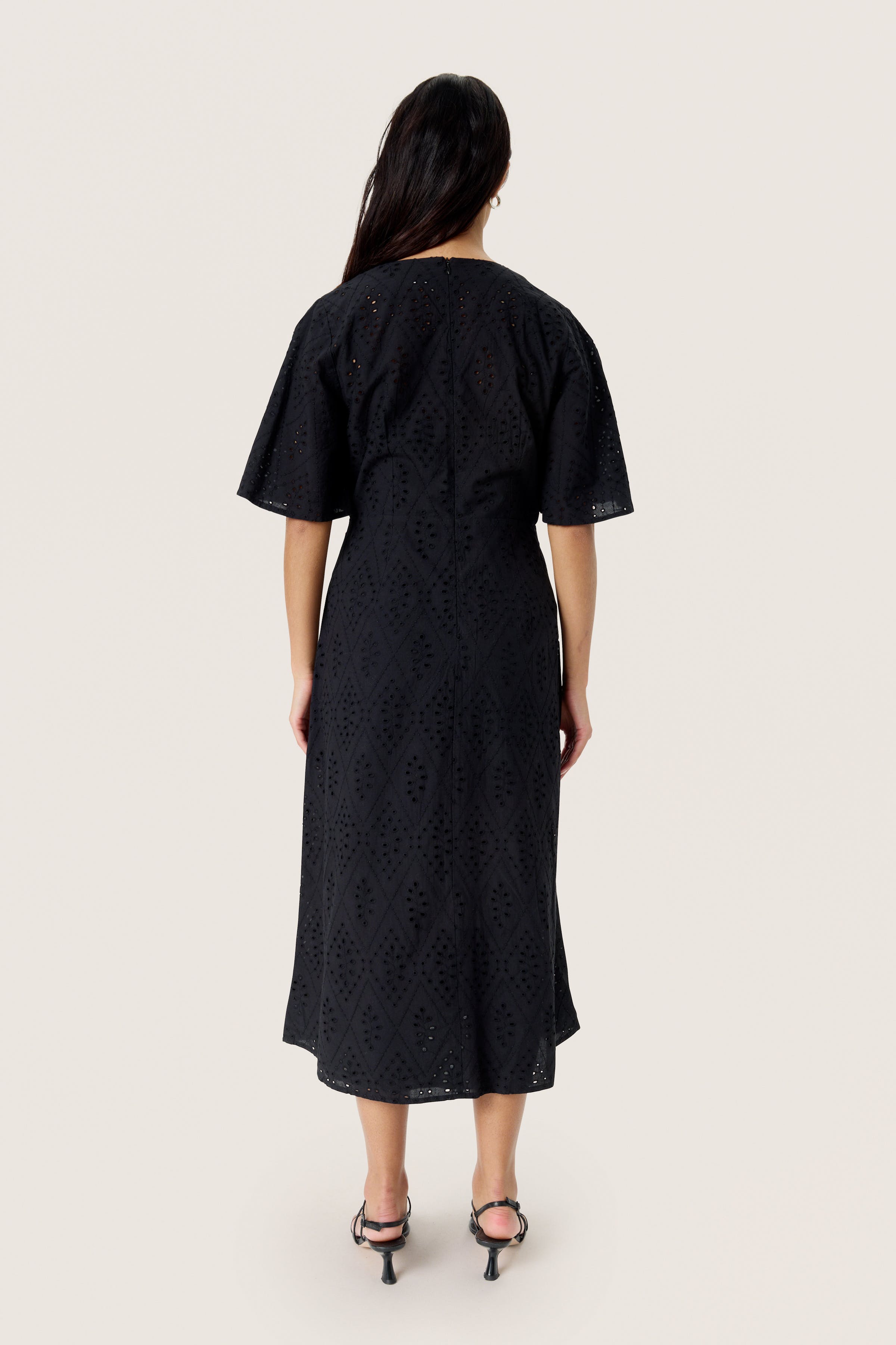 SLJoella Dress LOOKBOOK BACK 30408221-194008