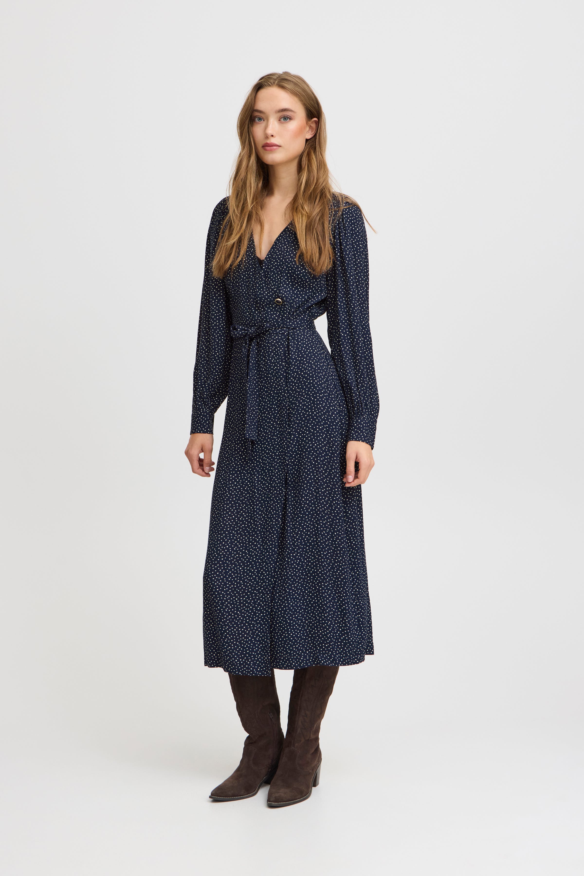 IRROSIE Dress LOOKBOOK FRONT 20121235-203082