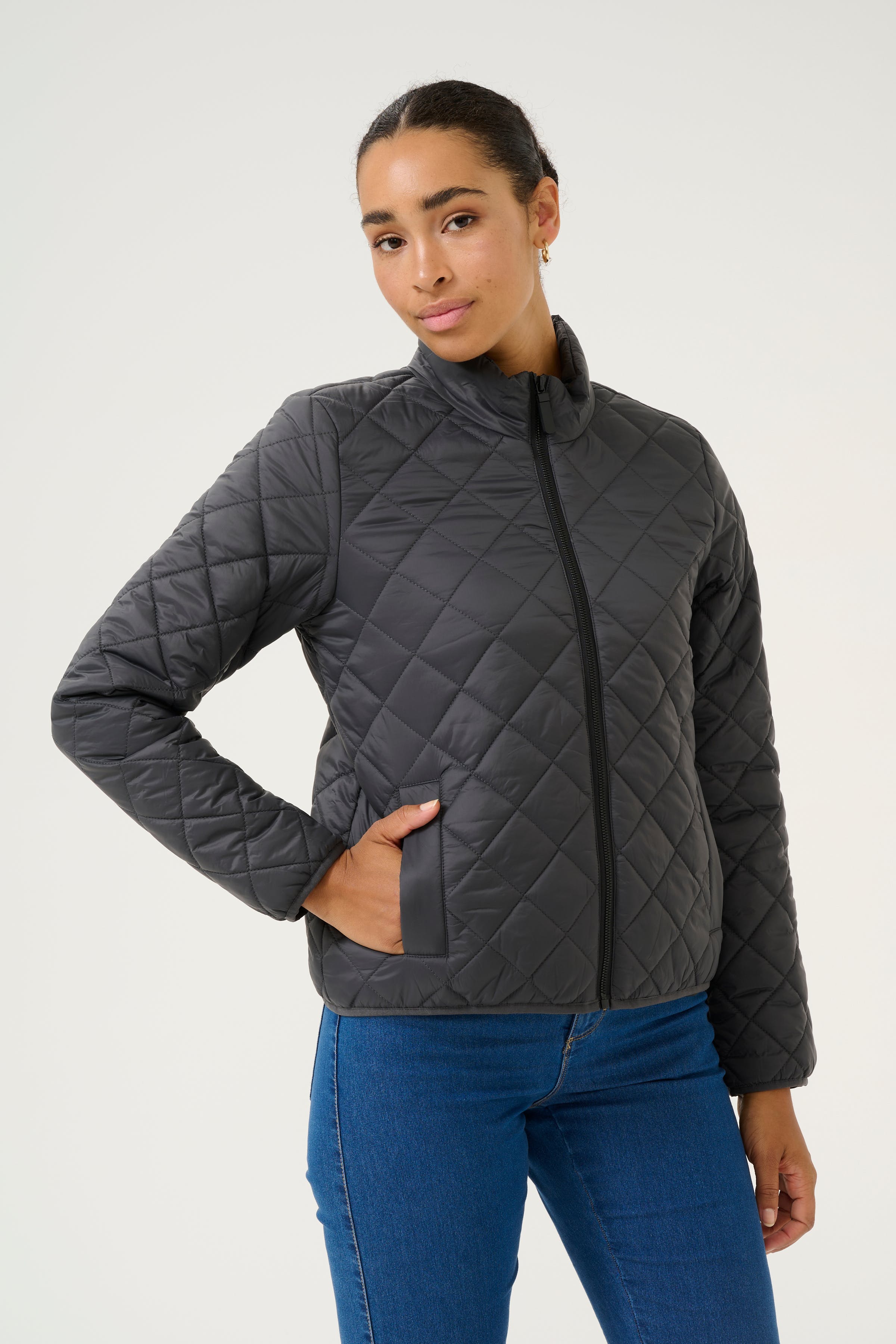 KAloreen Kåpe LOOKBOOK FRONT 10509468-190205