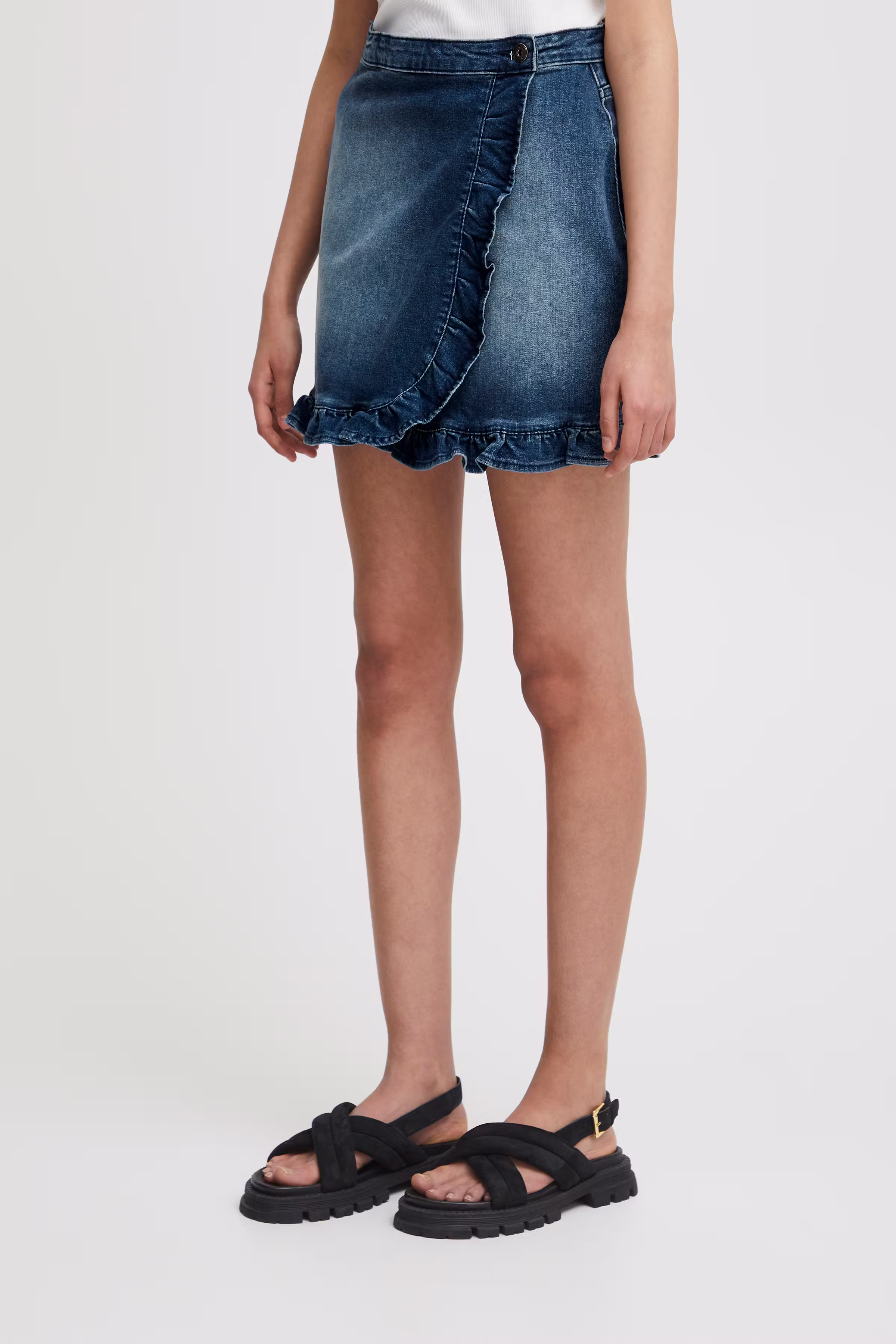 IHTWIGGY Skirt LOOKBOOK FRONT 20118866-200928