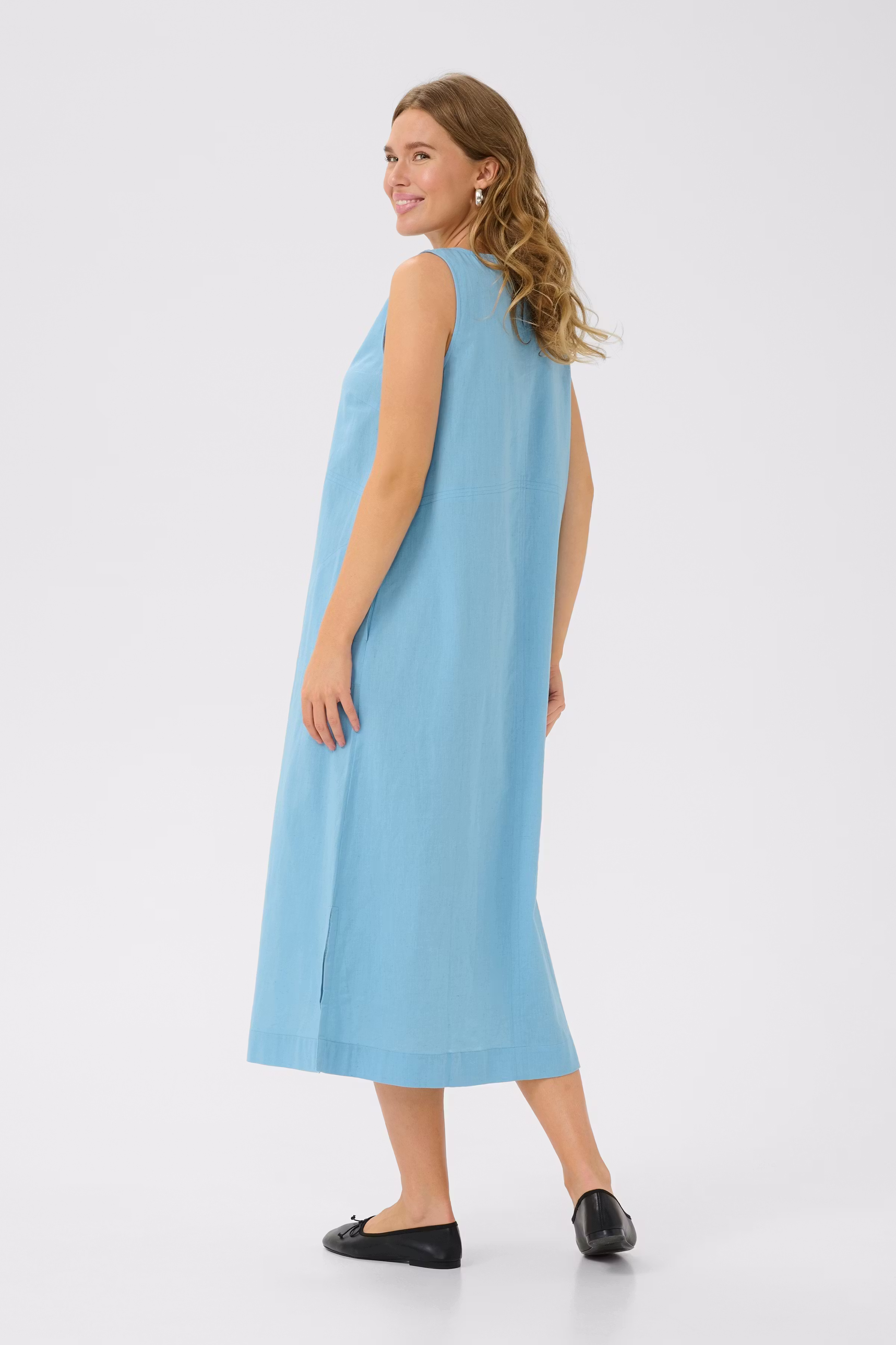 BPelly Kleid LOOKBOOK BACK 10590924-164127B