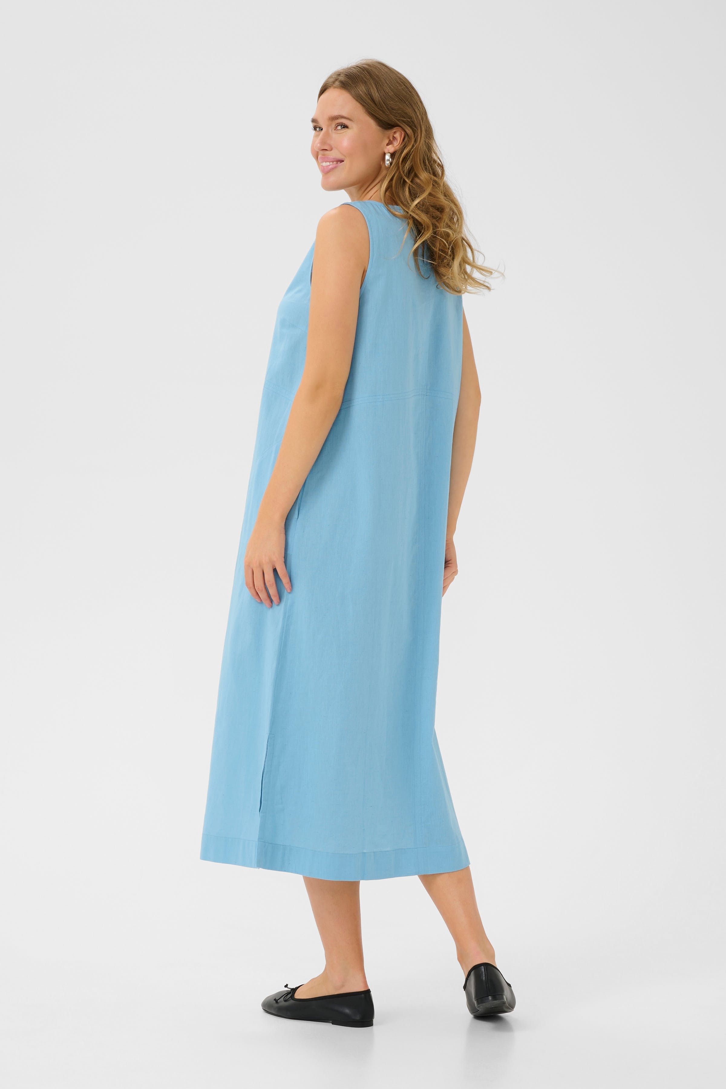 BPelly Kleid LOOKBOOK BACK 10590924-164127B