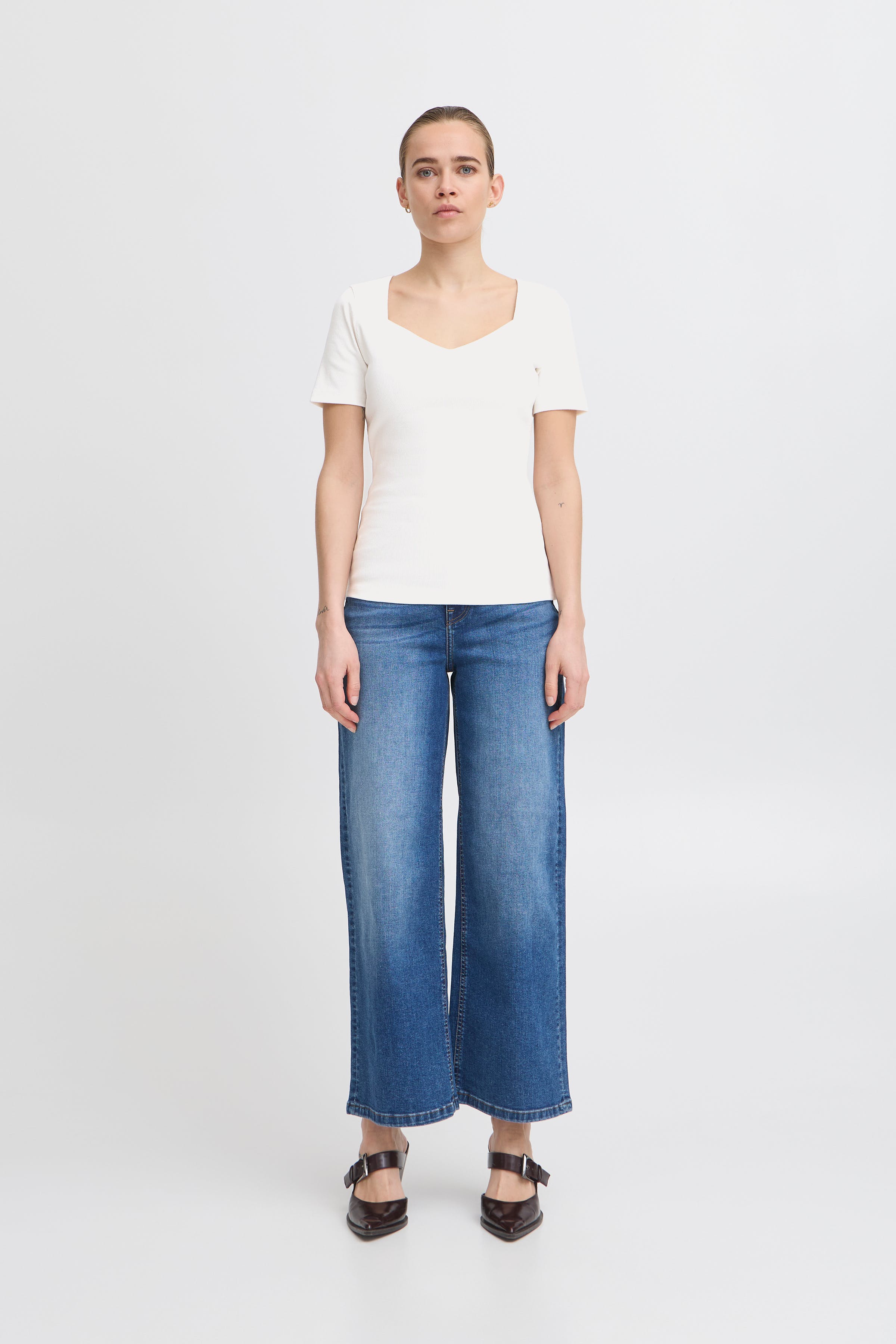 IHORETA T-shirt LOOKBOOK FRONT 20120617-114201