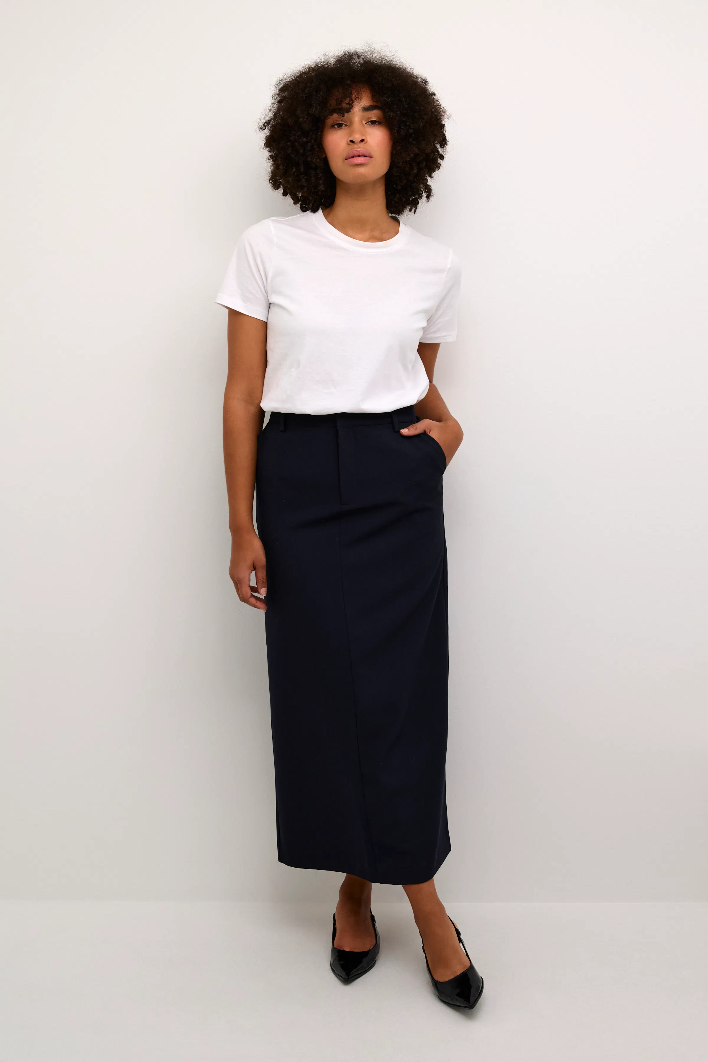 KAsakura Skjørt LOOKBOOK FRONT 10552310-194020