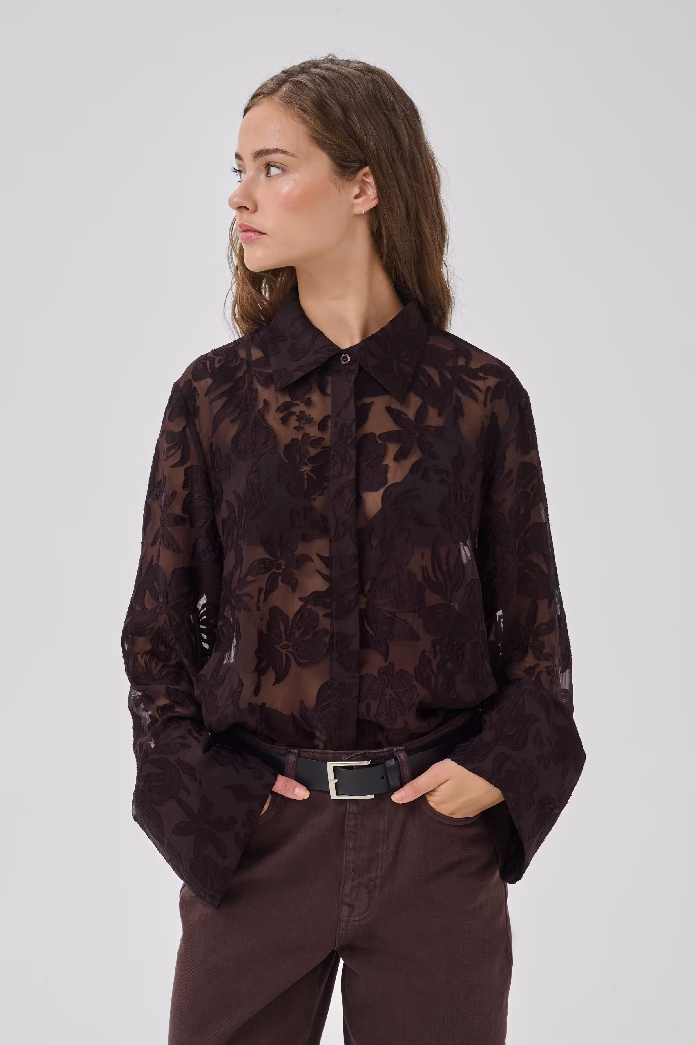 MWEnya Spitzenbluse LOOKBOOK FRONT 10705752-1000133