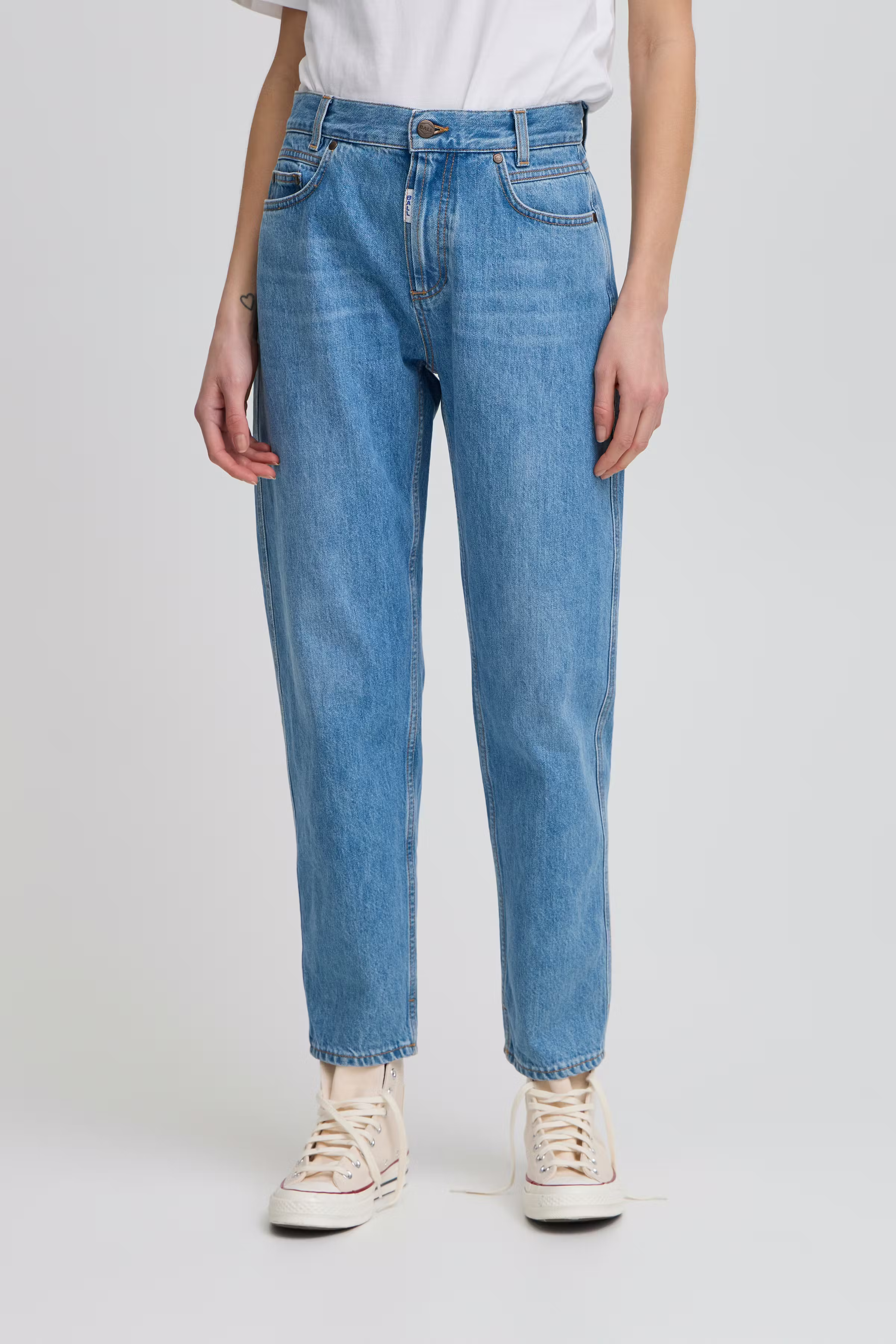 BAPAOLO Cropped Jeans LOOKBOOK FRONT 50405076-204026