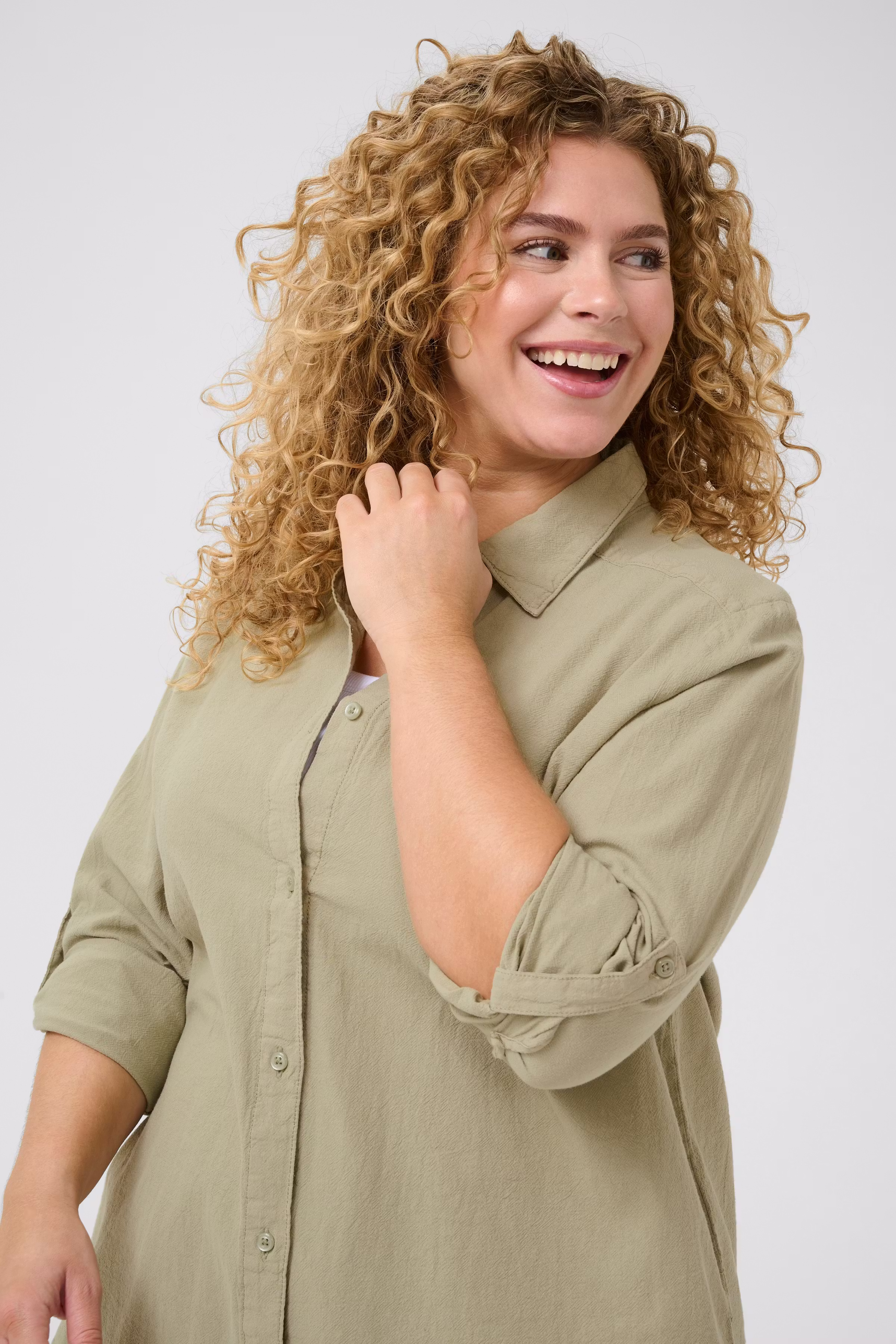 KCnana Shirt LOOKBOOK DETAIL 10583171-166008