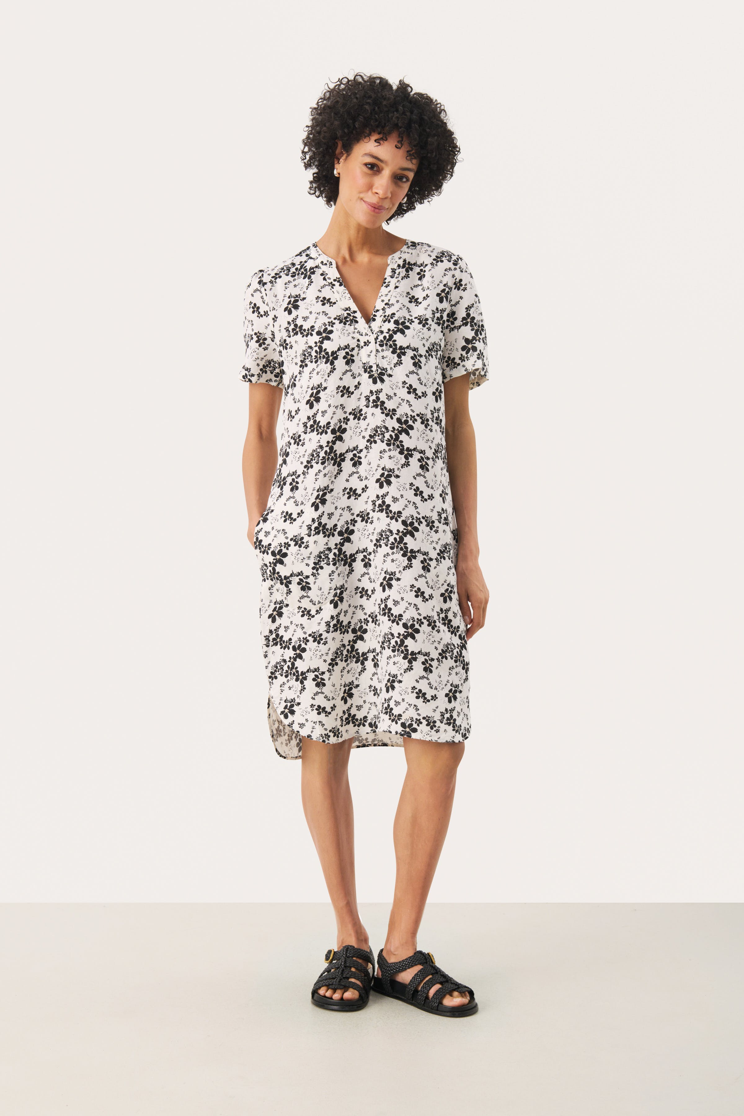 AminasePW Kjole LOOKBOOK FRONT 30309934-303791