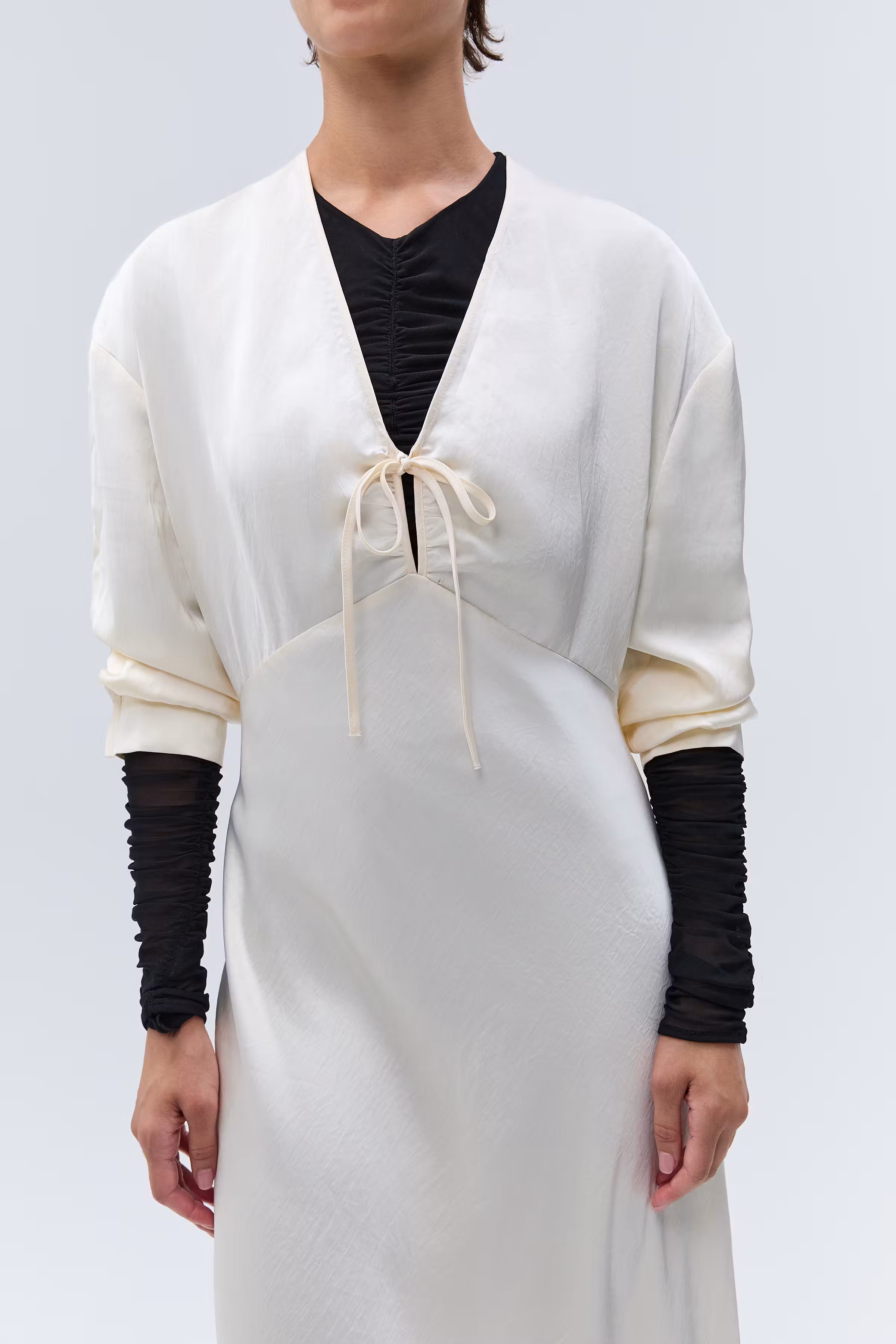 IOOlga Dress LOOKBOOK FRONT 30600009-WH011