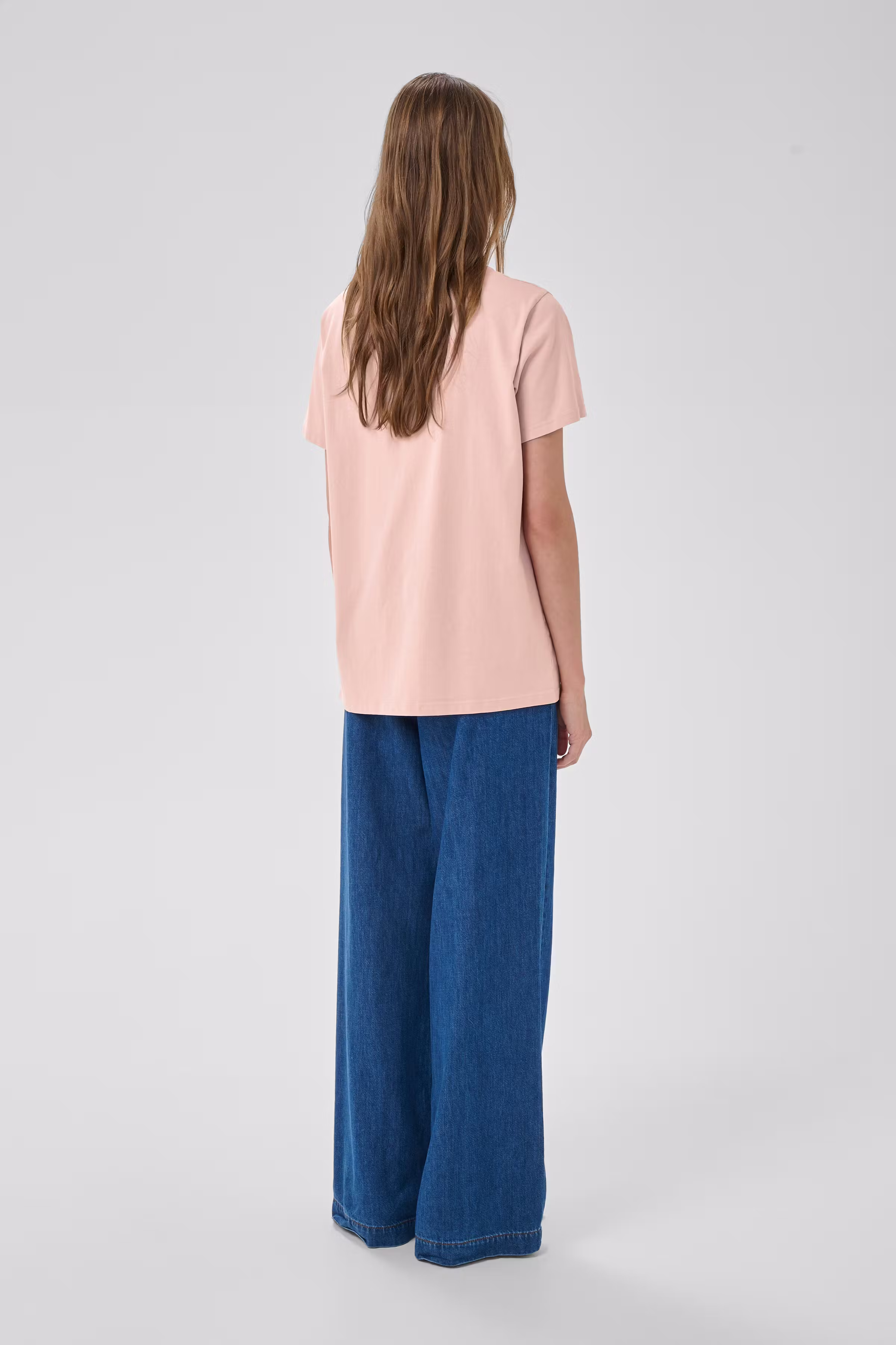 SeattleMW Logo T-shirt LOOKBOOK BACK 10704898-109263