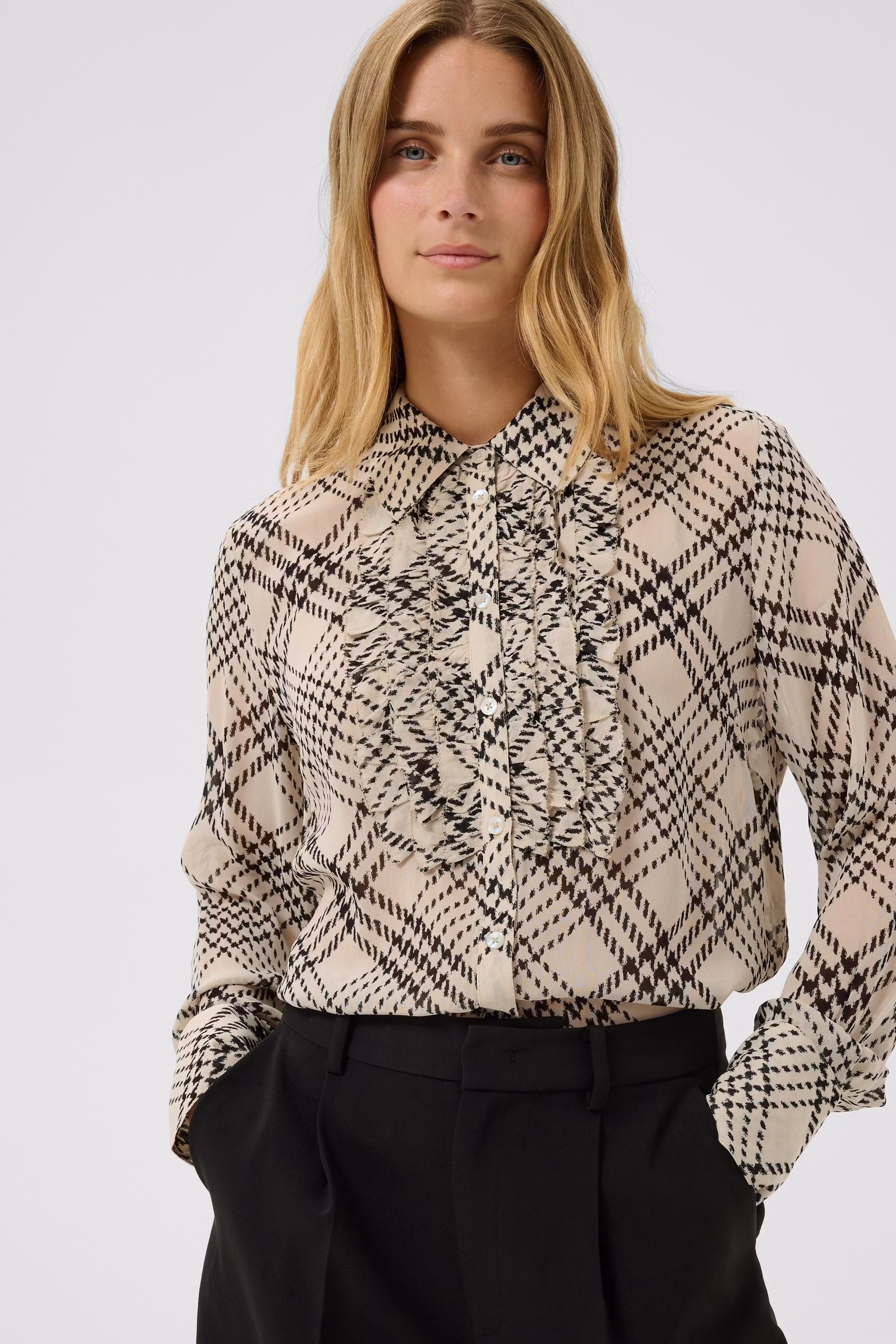 VanoraPW Skjorte LOOKBOOK DETAIL 30310139-305303