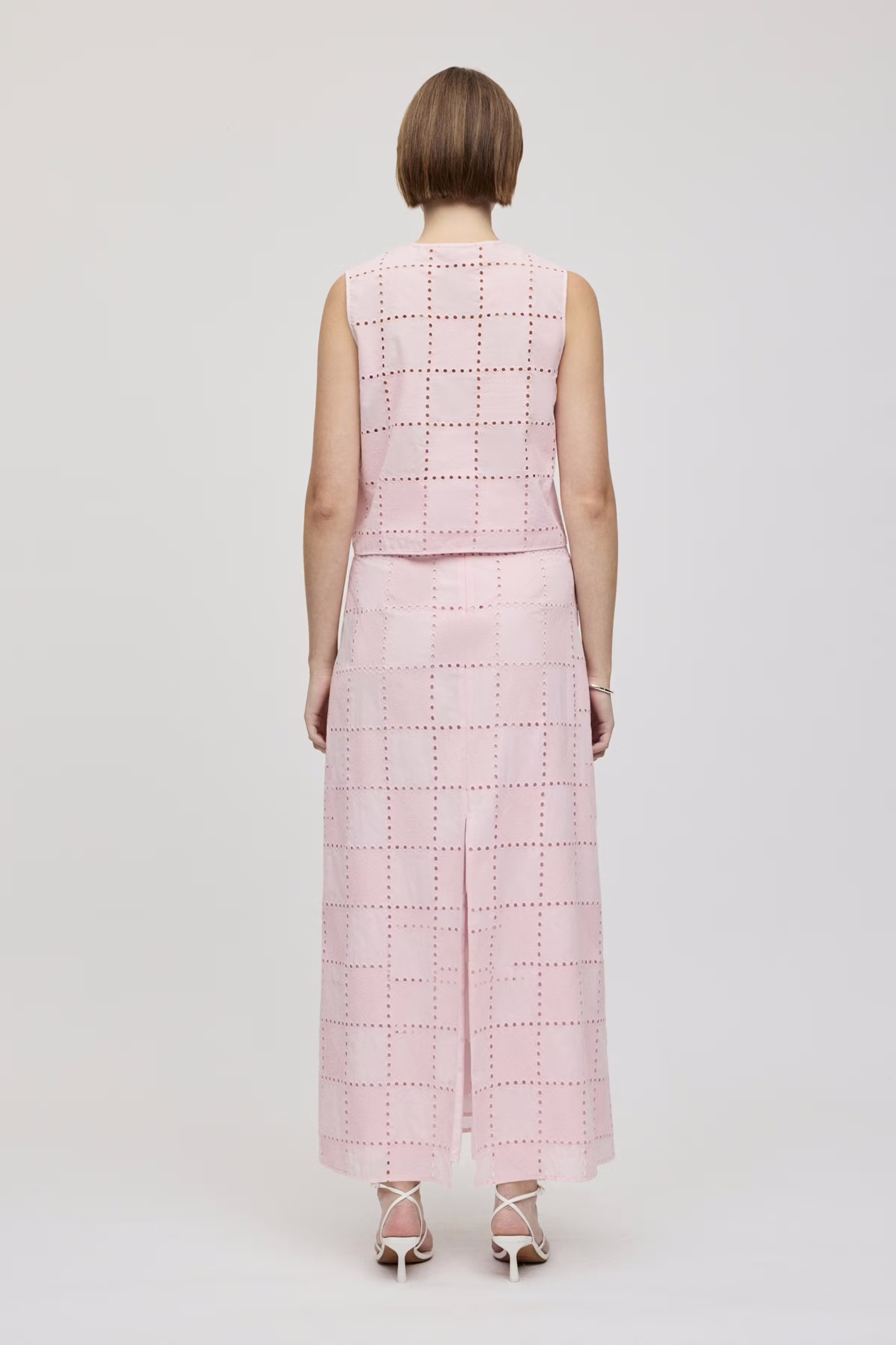 TALA Weste LOOKBOOK BACK 30600484-PI636