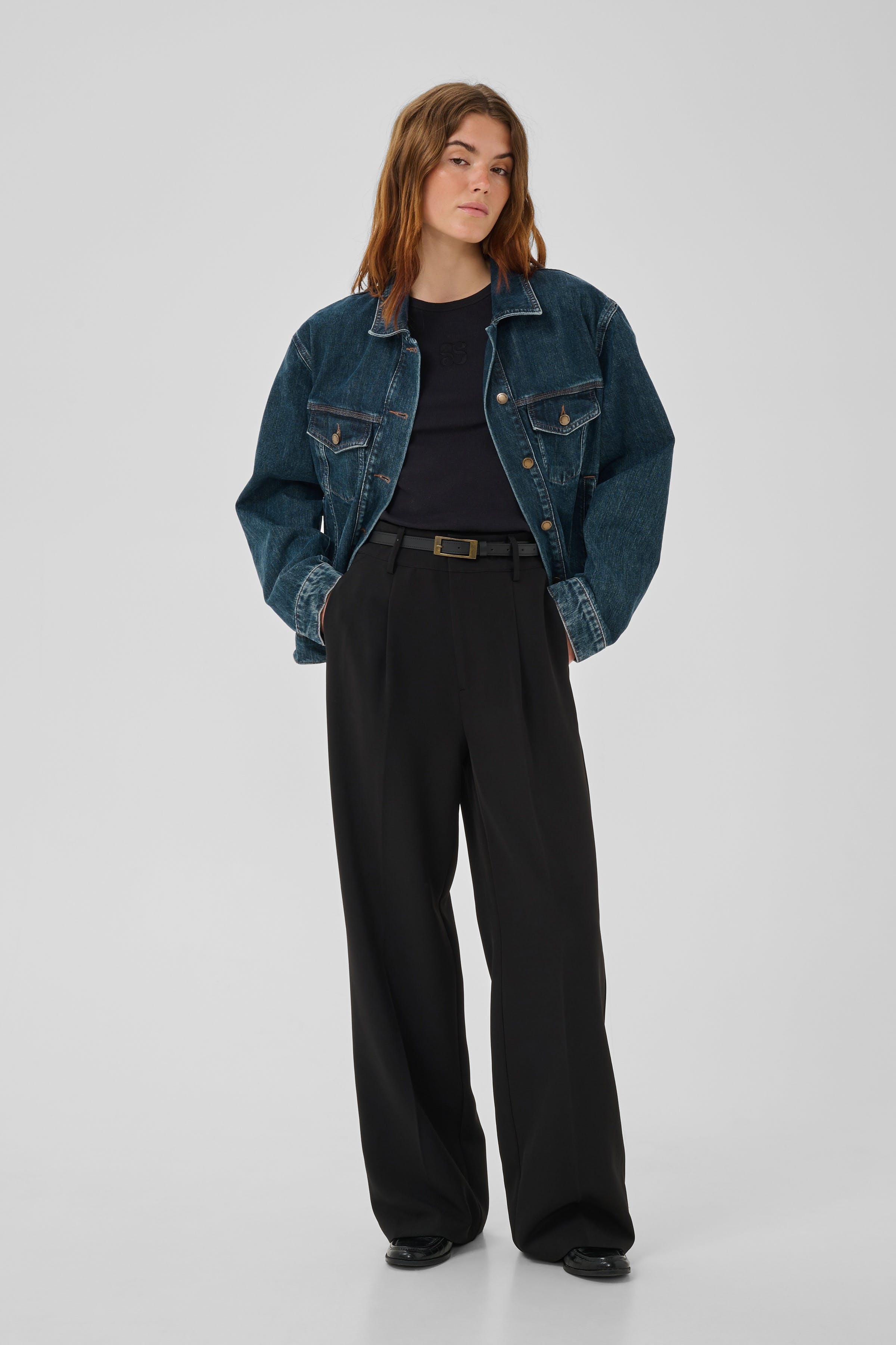 10 THE SOFI DENIM JACKET LOOKBOOK FRONT 10705599-100062