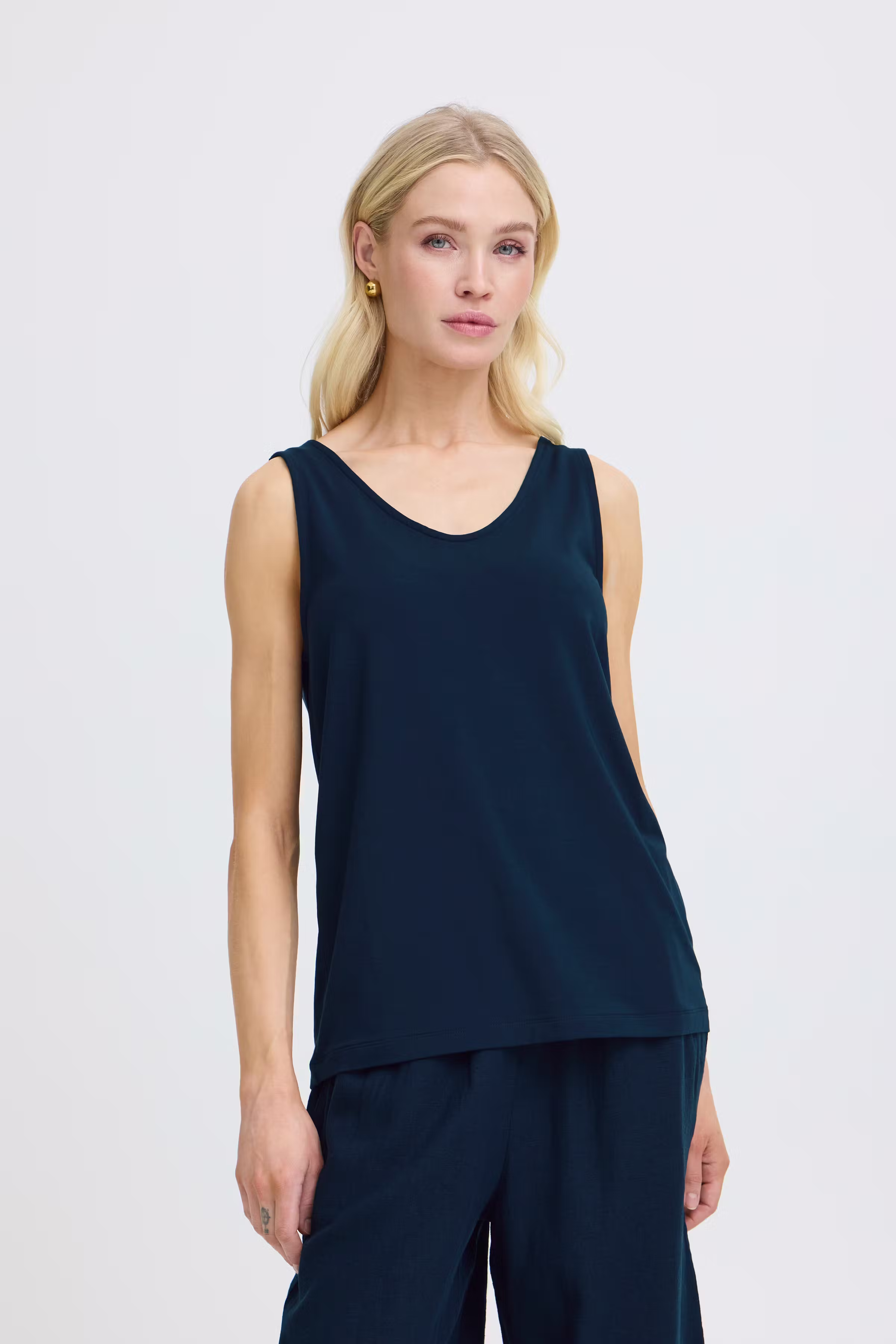 BYREXIMA Top LOOKBOOK FRONT 20806231-194020