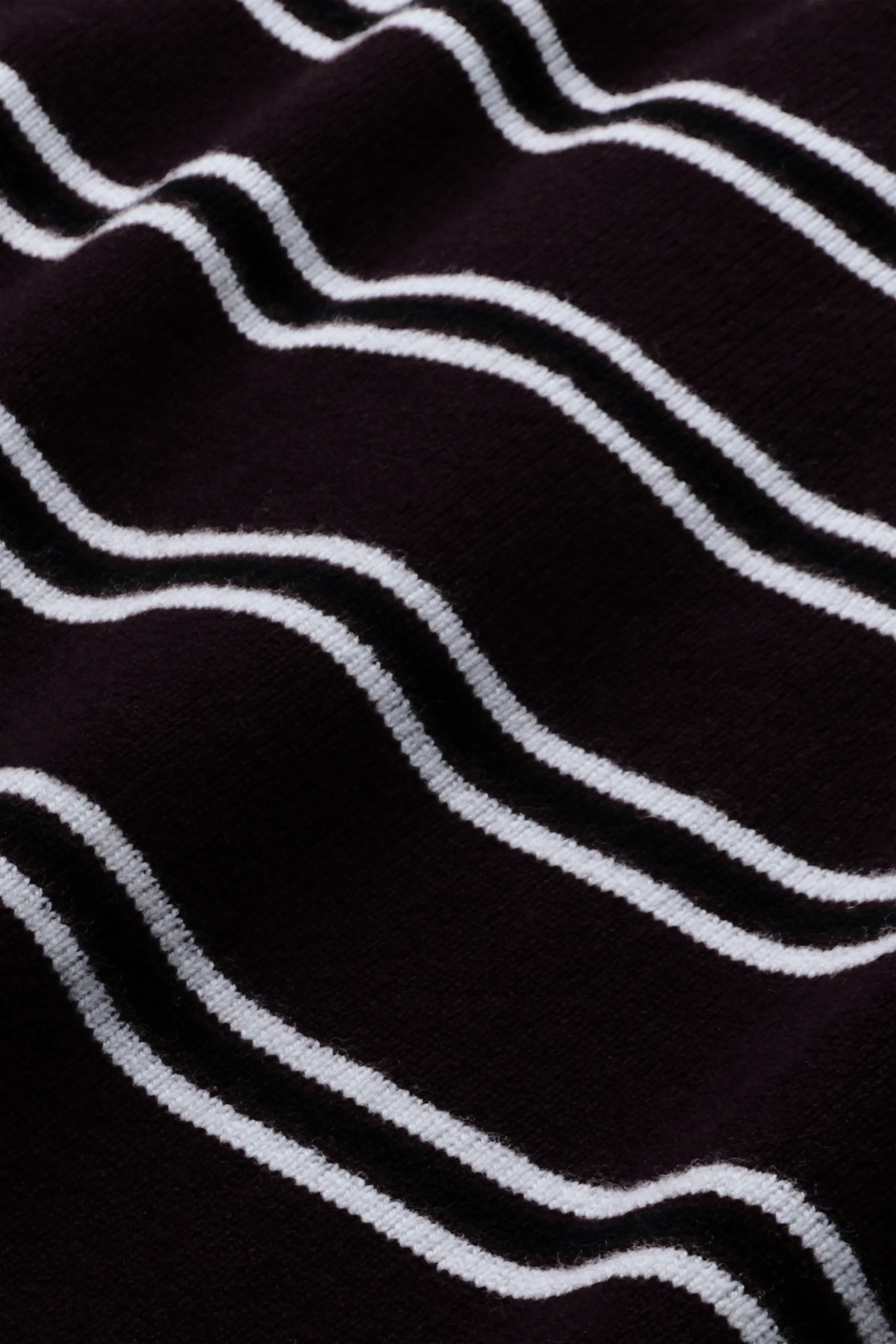 IOFarleigh Pullover PACK DETAIL 30600163-MC2183