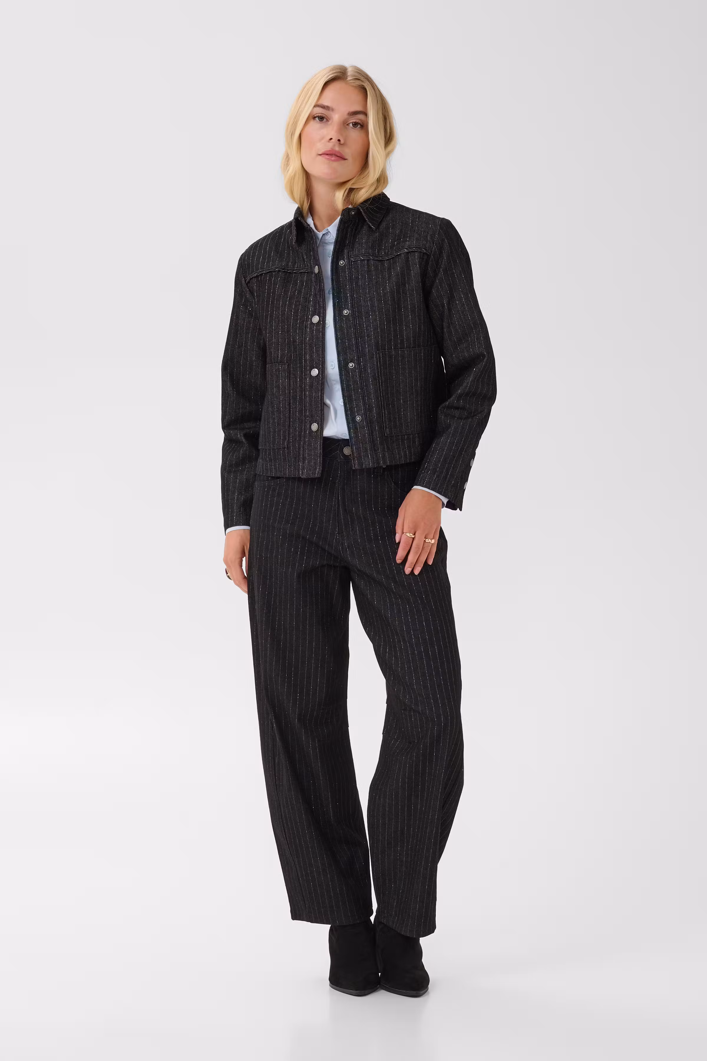 CRMarelli Jeans LOOKBOOK FRONT 10615644-1000165