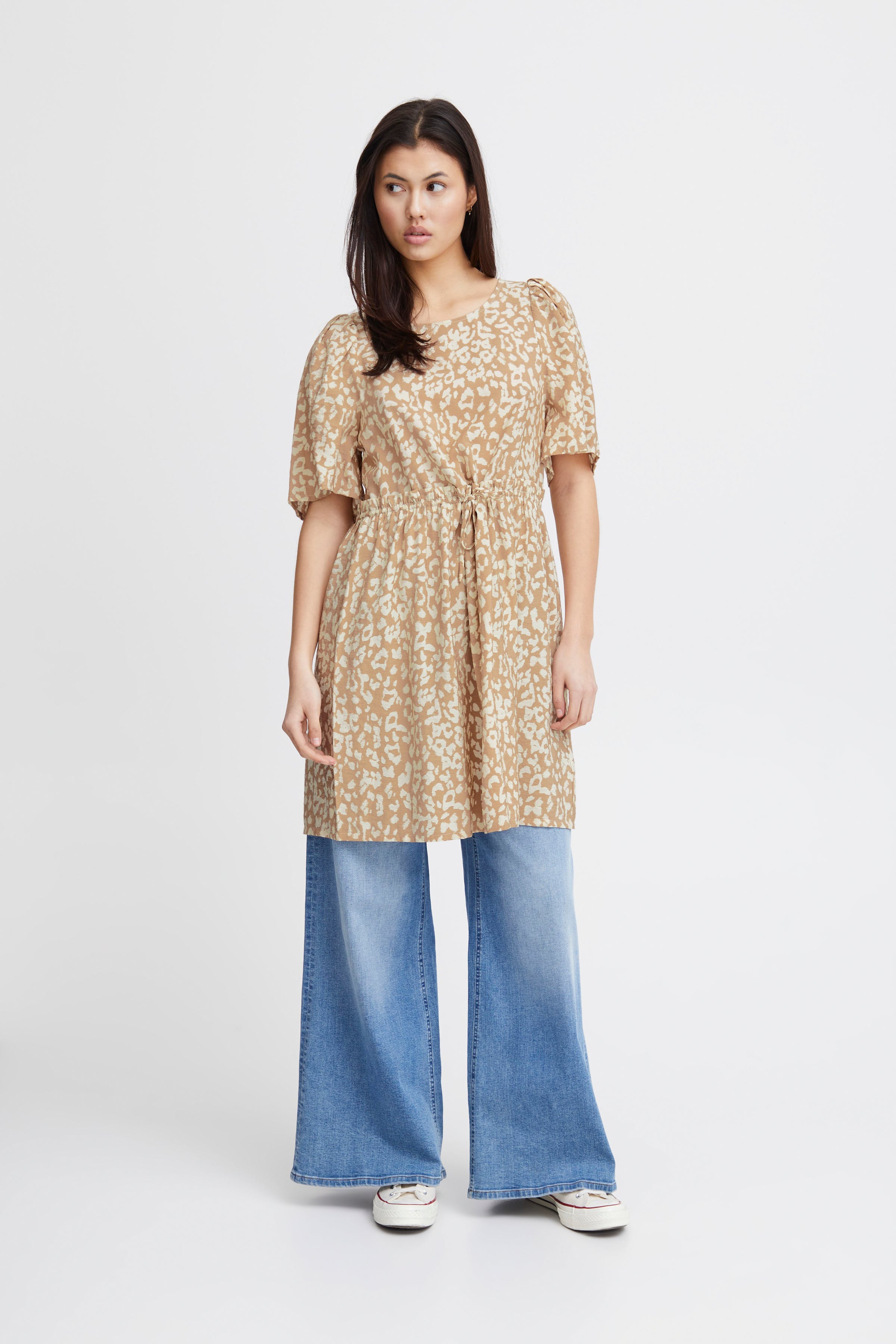 IHTAMIKO Kleid LOOKBOOK FRONT 20121190-203044