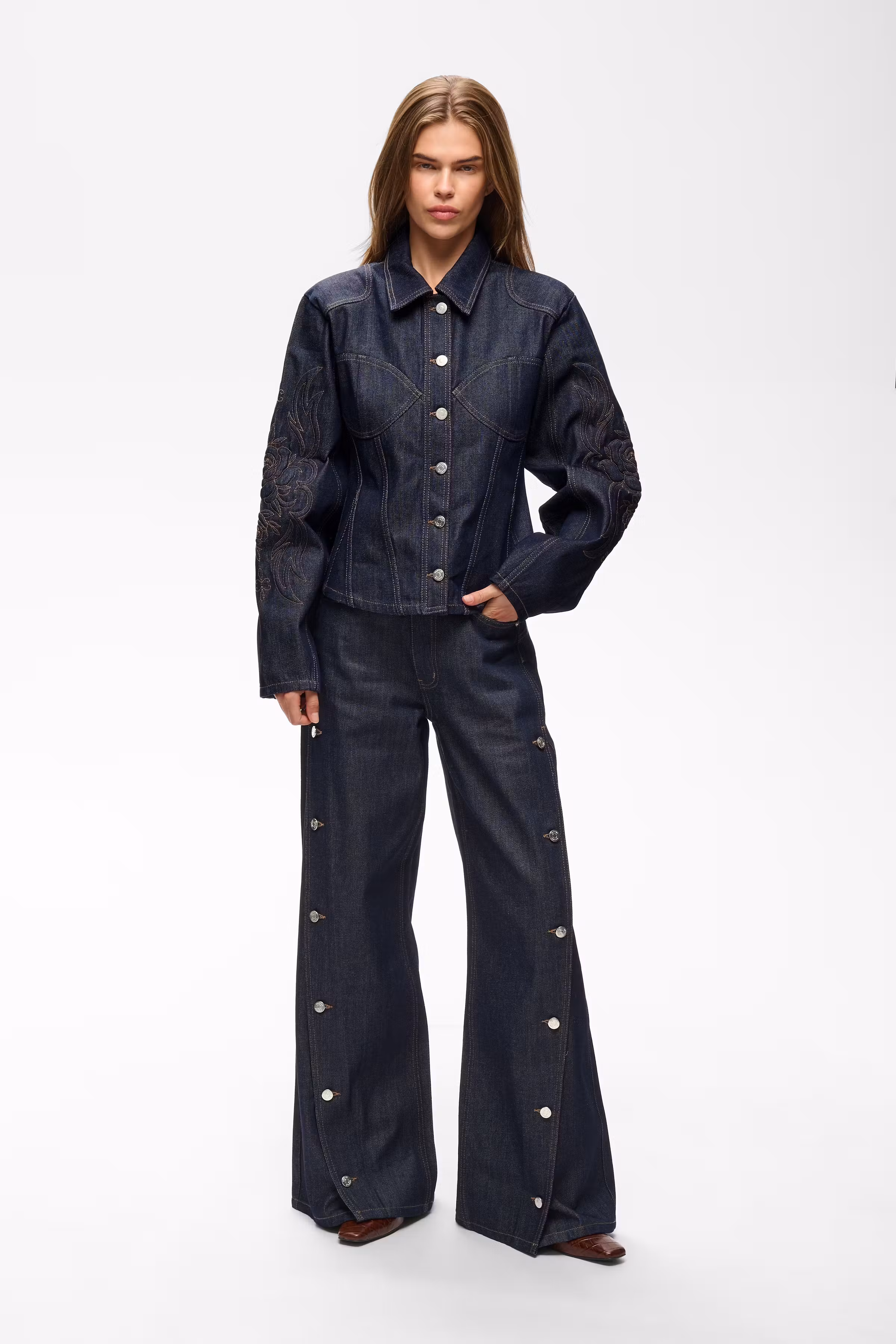 GZthenna Jeans LOOKBOOK FRONT 10911982-105699