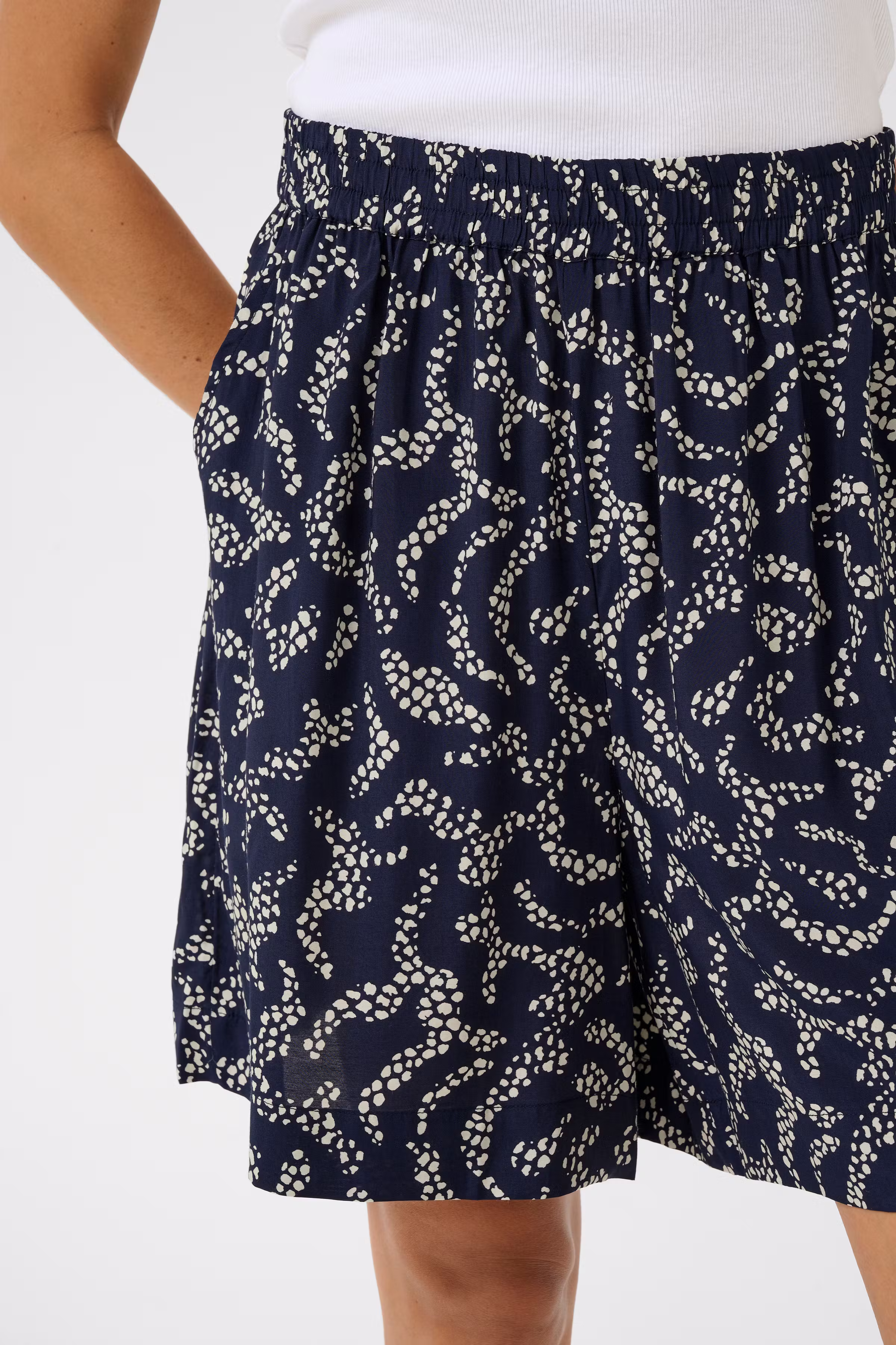 KAbarton Shorts LOOKBOOK DETAIL 10509915-107419