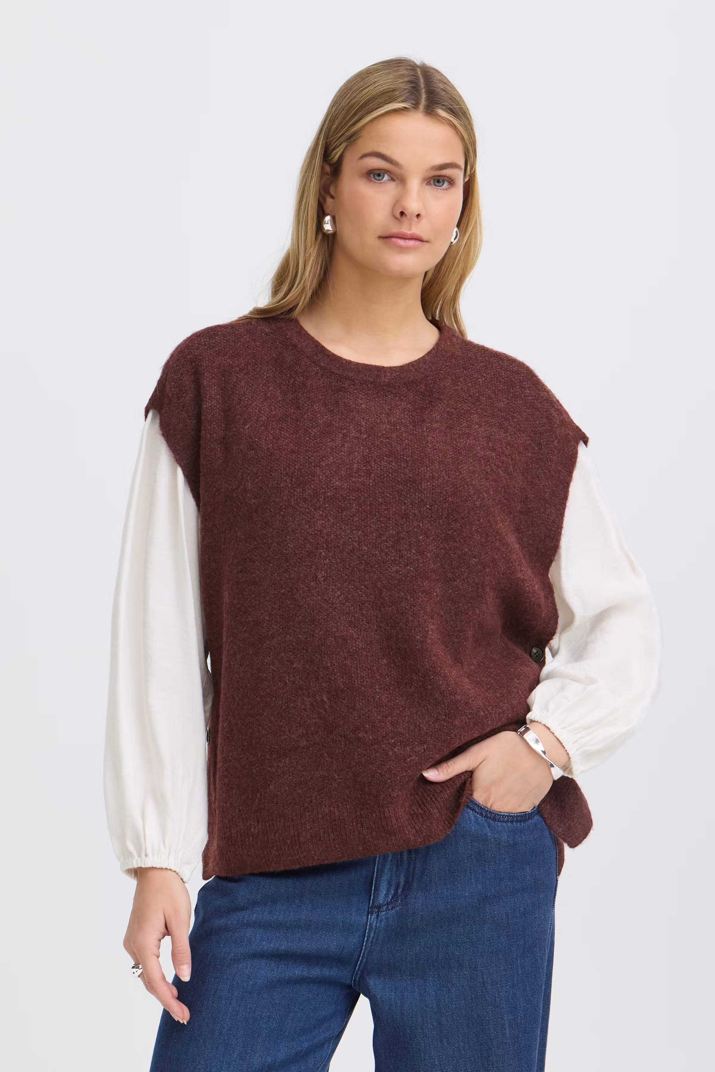 FRELISE Poncho LOOKBOOK FRONT 20618131-1913211