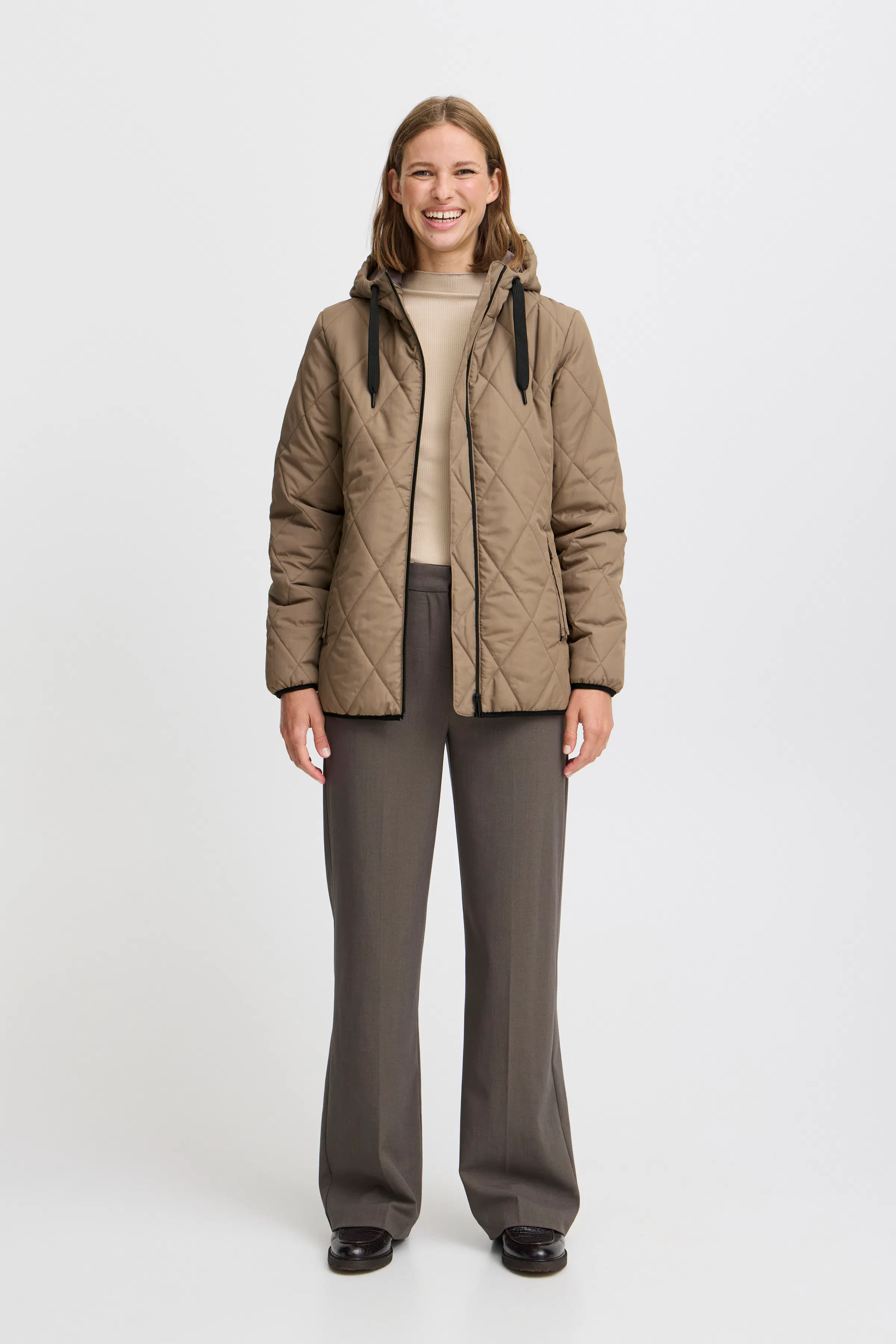BYBELIS Yttertøy LOOKBOOK FRONT 20815796-181112