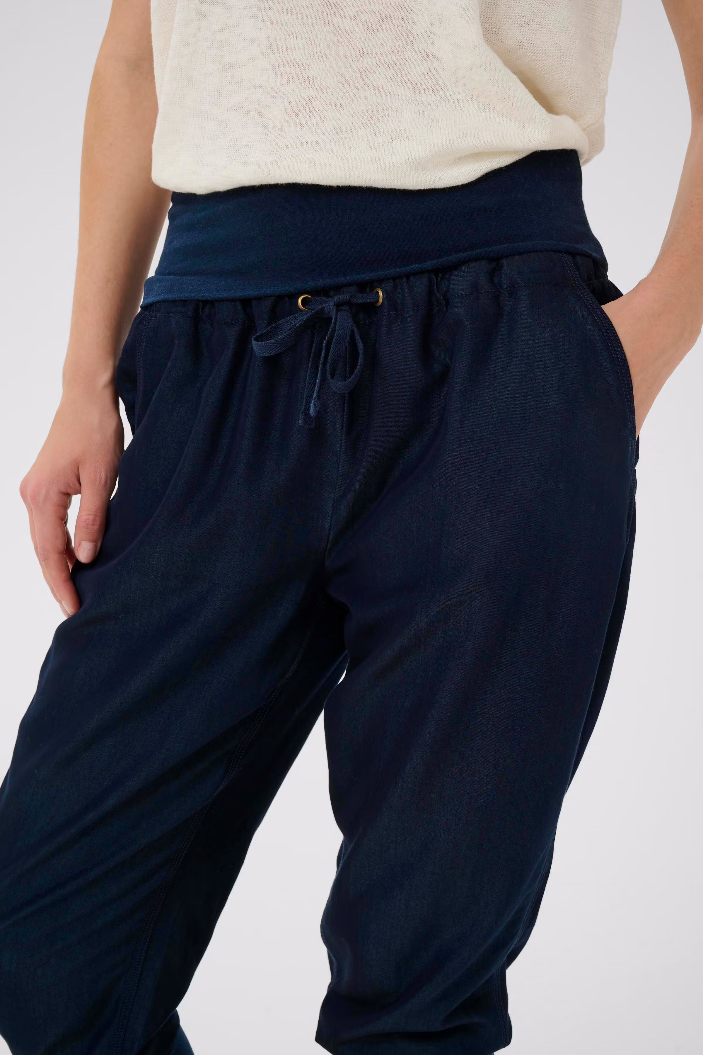 CRLine Pantalon LOOKBOOK DETAIL 10604697-193923