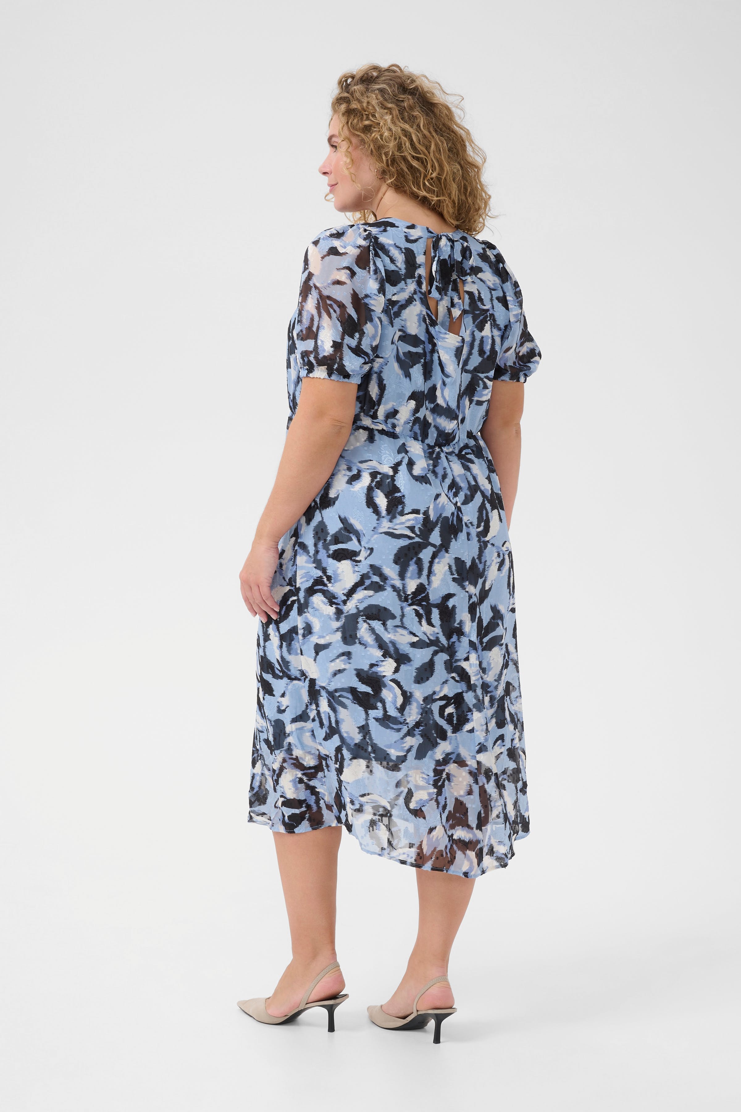 KCelona Kleid LOOKBOOK BACK 10583063-107289