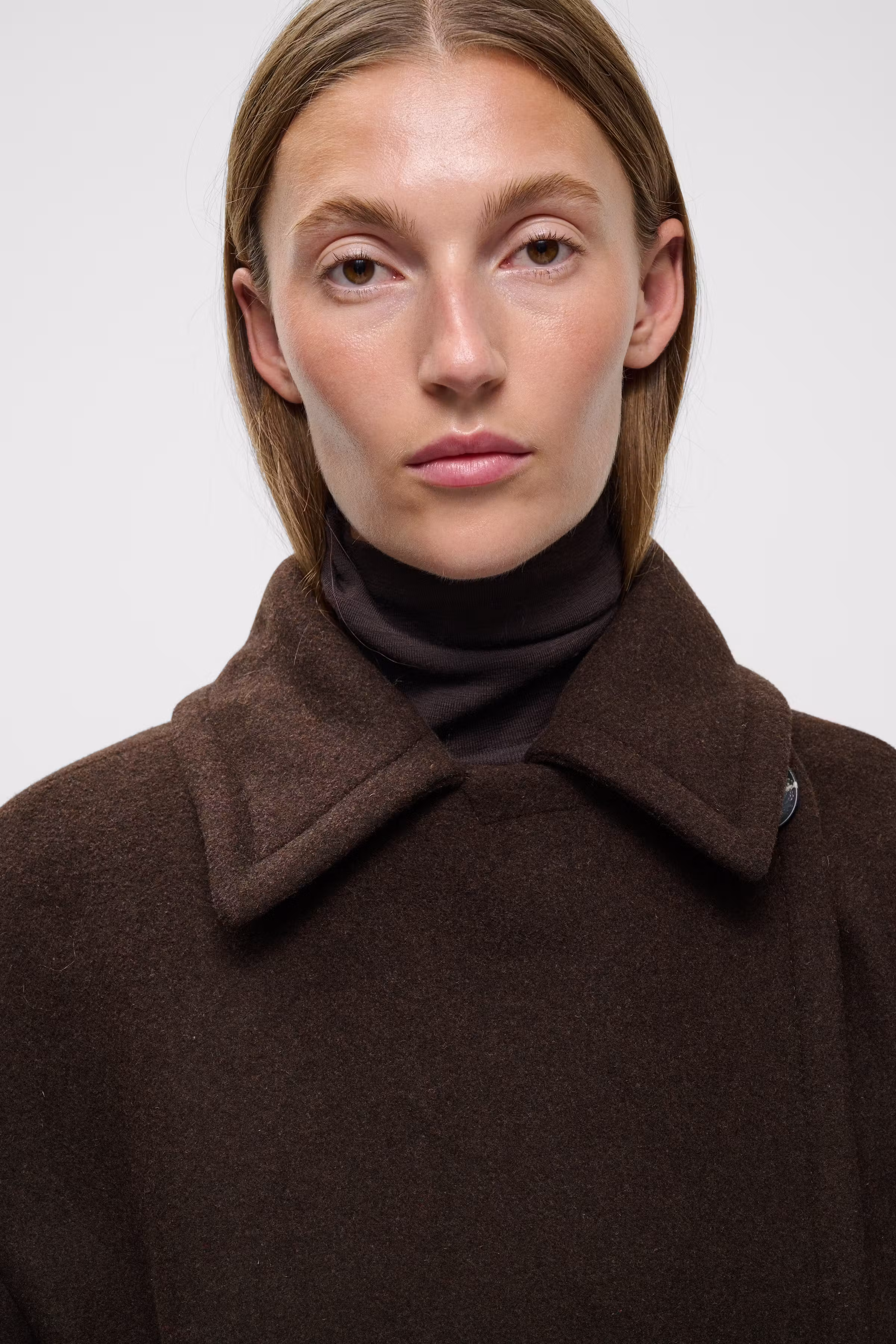 ZORAHIW Coat LOOKBOOK DETAIL 30112647-191109