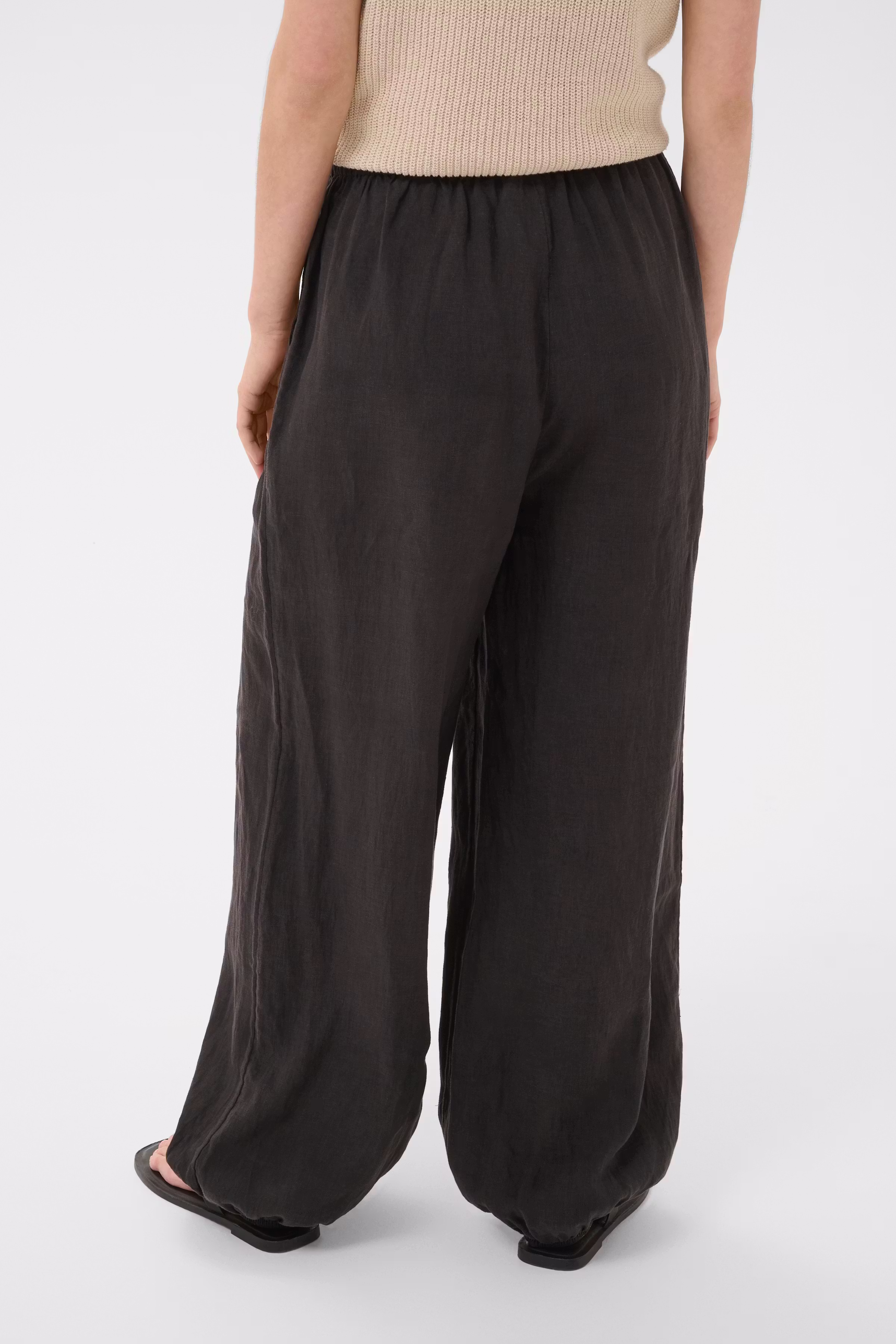 BetanaPW Trousers LOOKBOOK BACK 30310650-194008