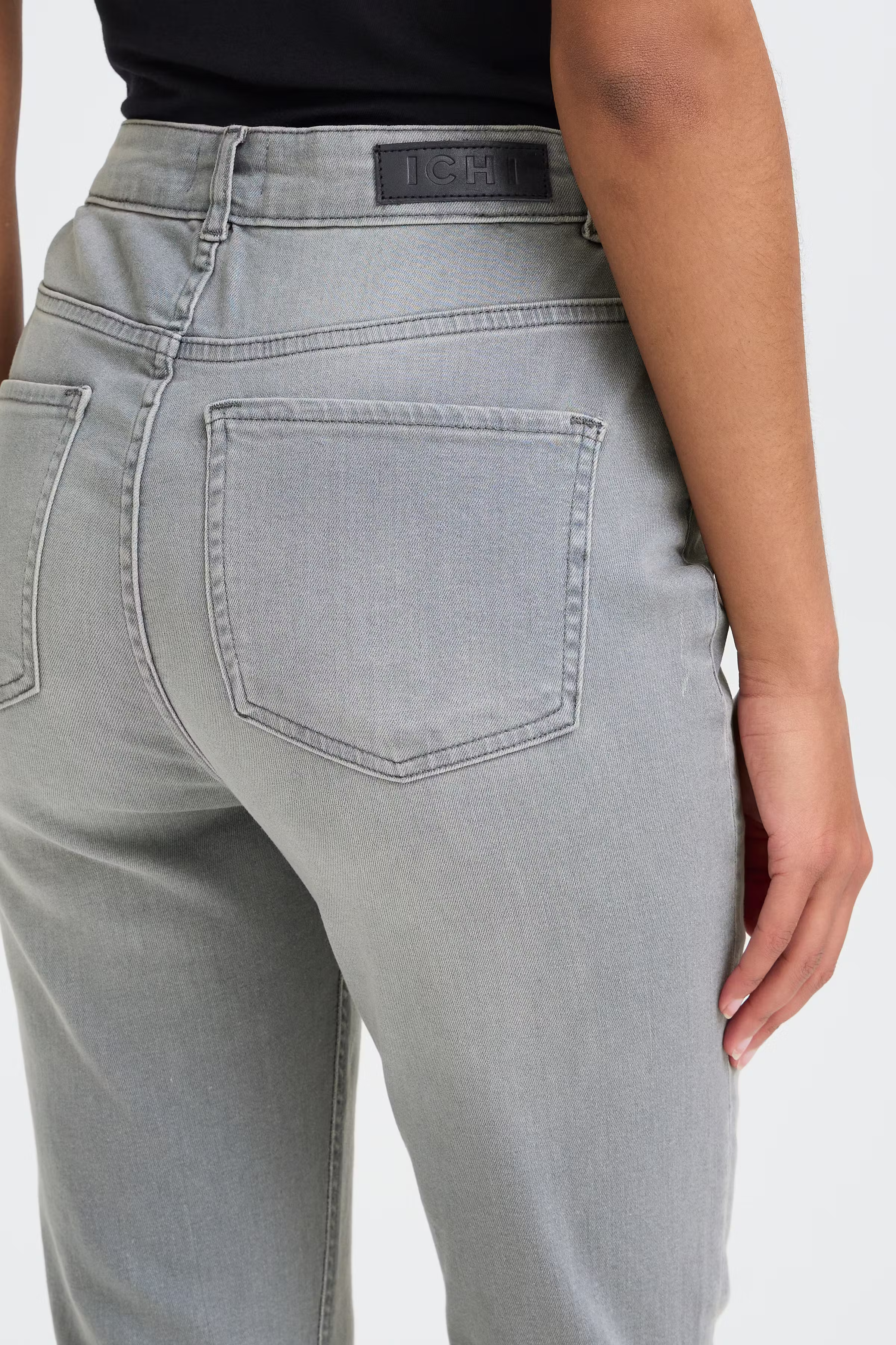 IHTWIGGY FLAIRED HIGH WAIST Jeans LOOKBOOK DETAIL 20122437-200344