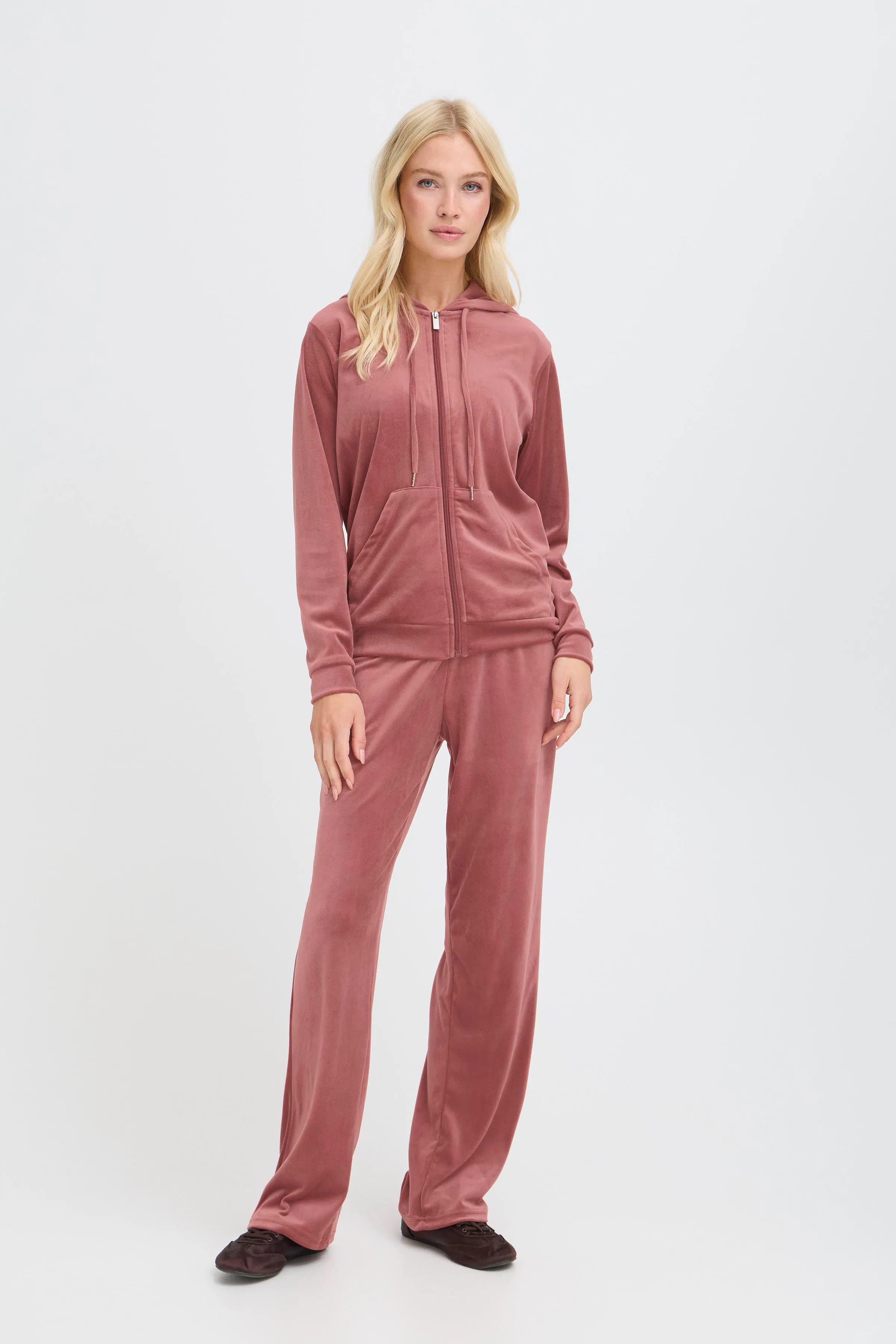 BYMITZA Joggedrakt LOOKBOOK FRONT 20810786-181616