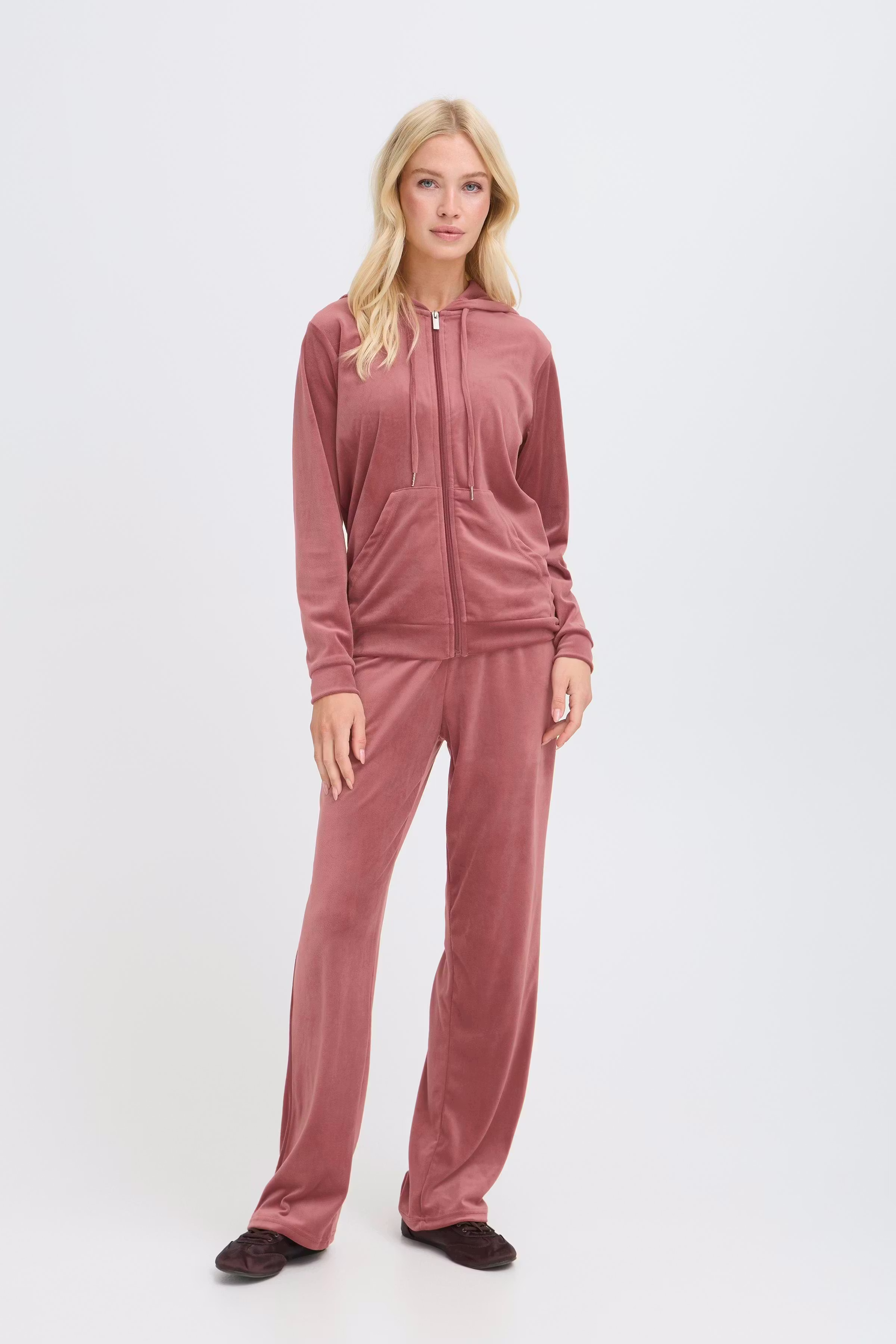 BYMITZA Joggedrakt LOOKBOOK FRONT 20810786-181616