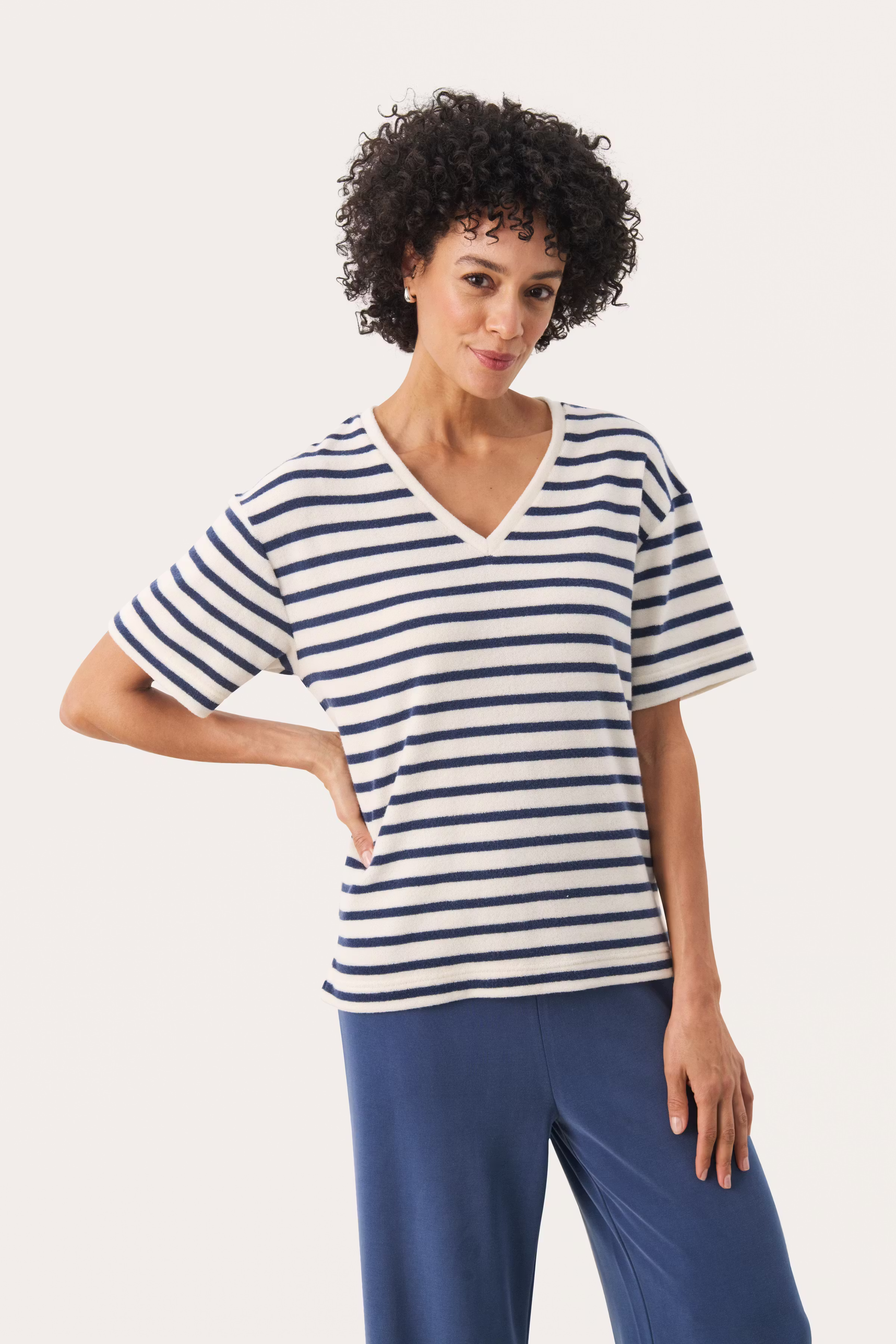 RyliePW T-shirt LOOKBOOK FRONT 30309677-304178