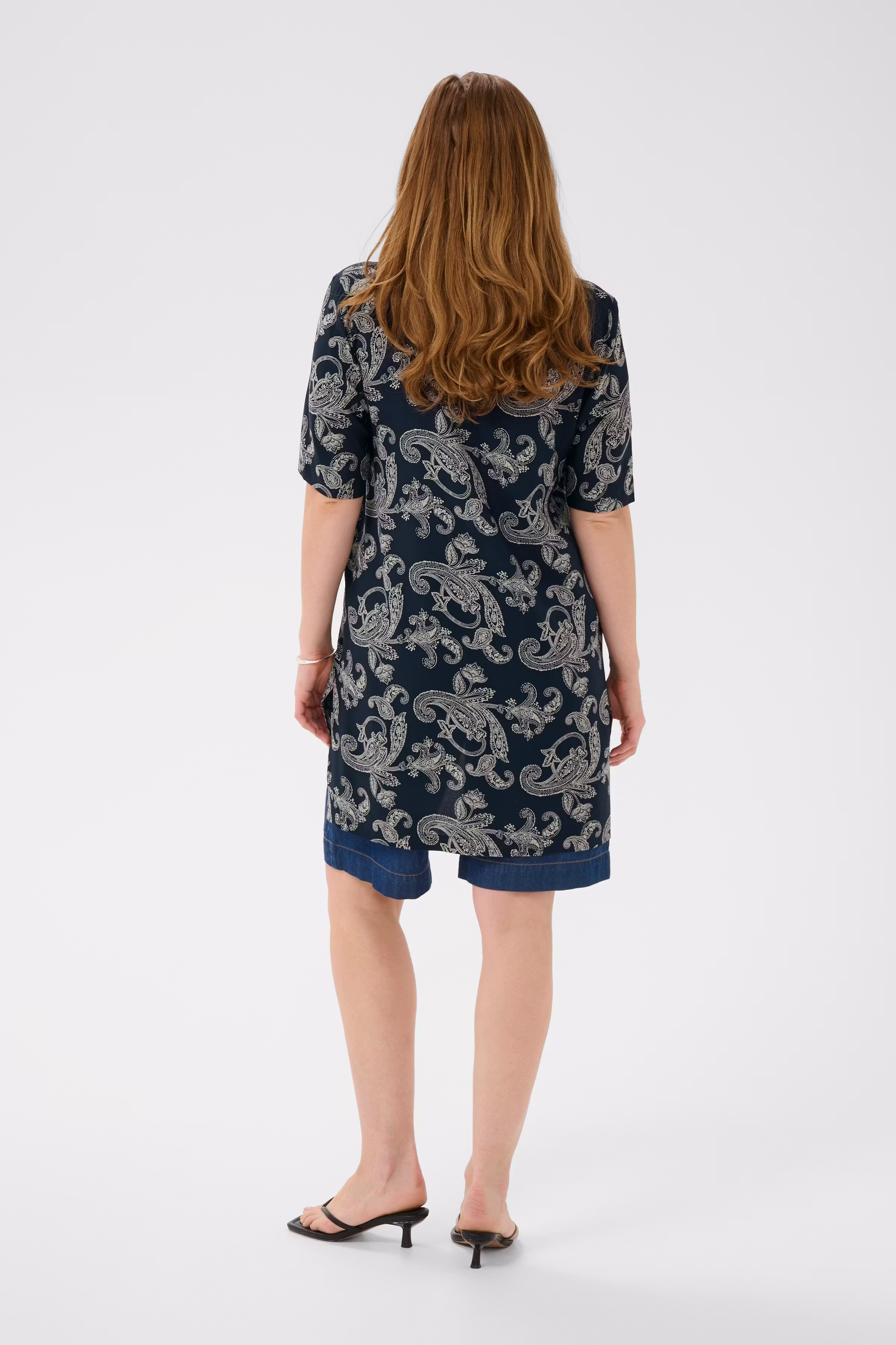 BPalice Tunic LOOKBOOK BACK 40200151-109431