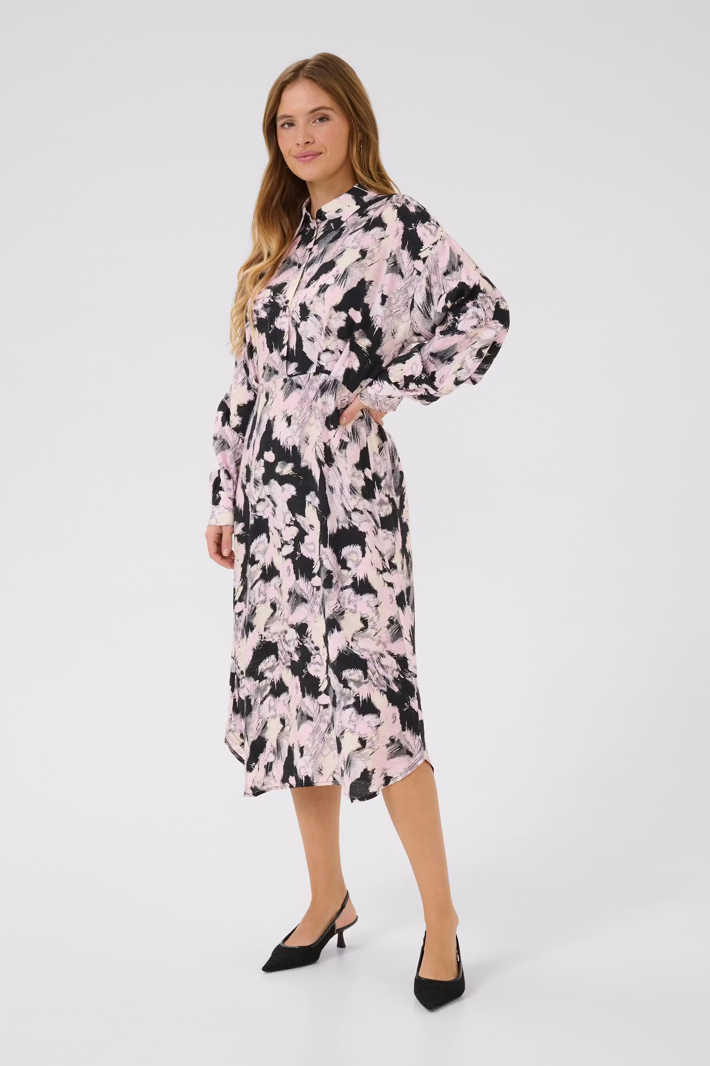 KAvictoria Kleid LOOKBOOK FRONT 10509350-106823