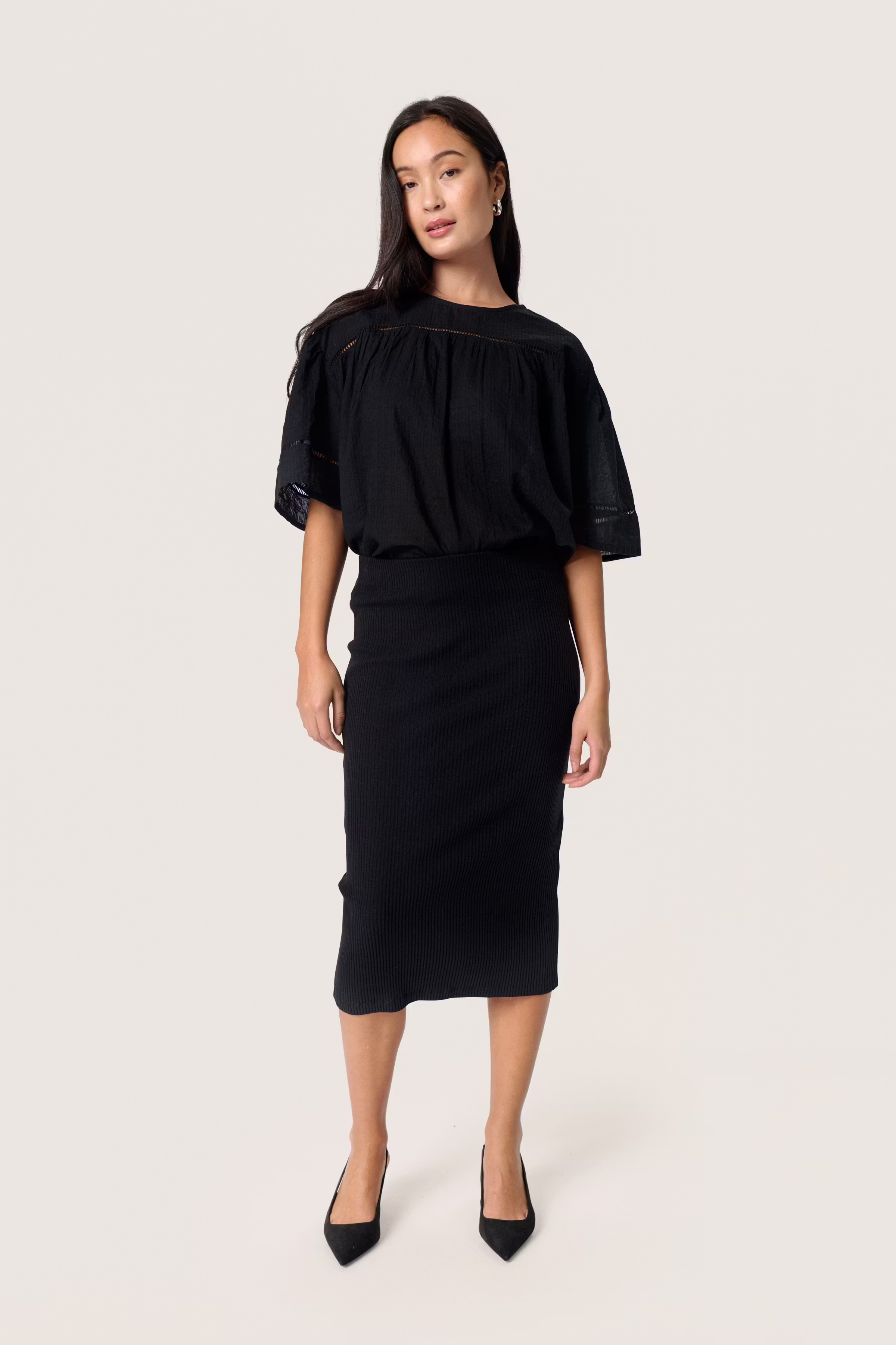 SLSimone Skirt LOOKBOOK FRONT 30408316-194008