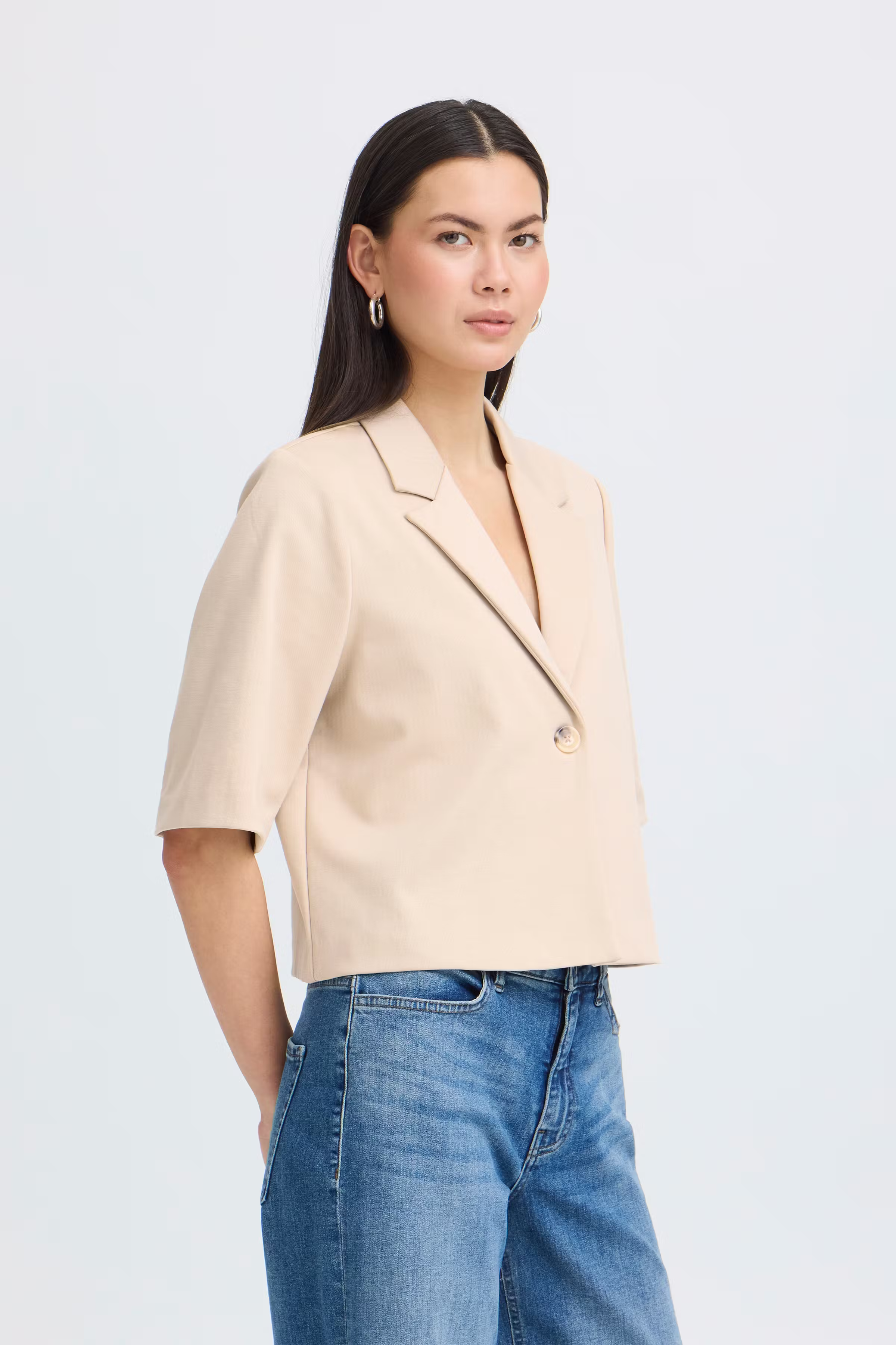 IHKATE CROPPED Blazer LOOKBOOK FRONT 20123679-151308