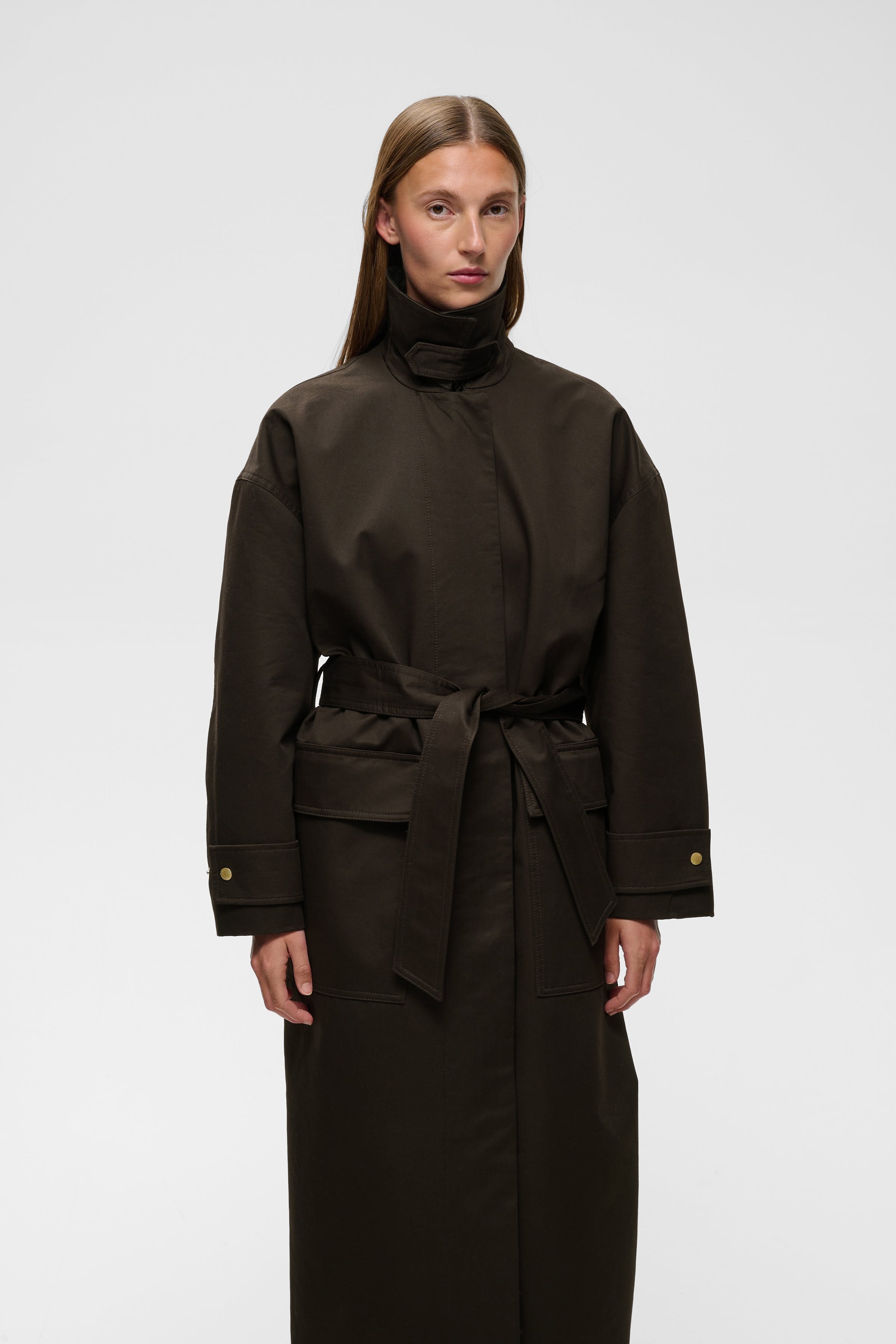 HUNTERYIW Coat LOOKBOOK FRONT 30112706-191109