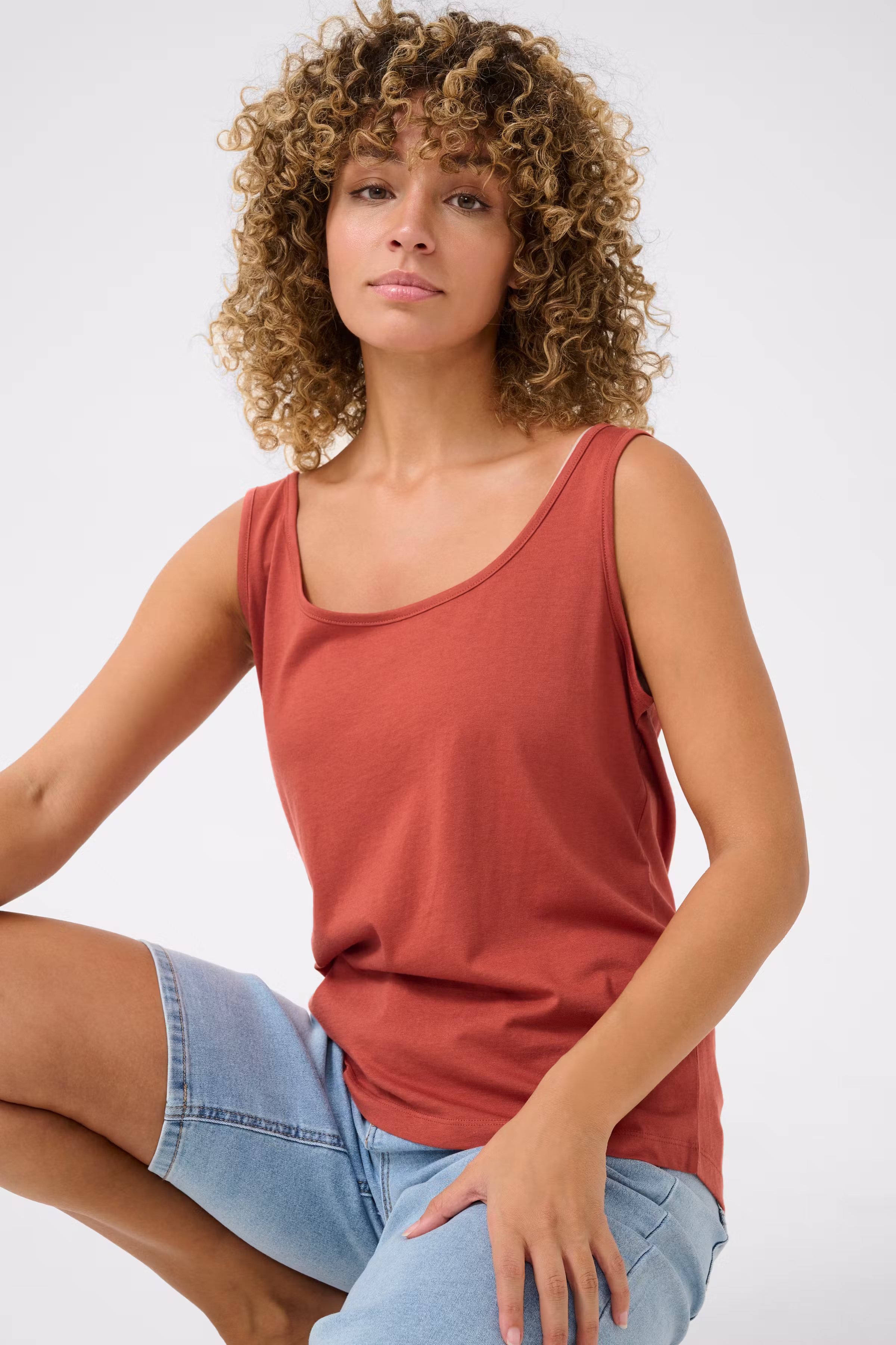 CRNaia Top LOOKBOOK DETAIL 10612590-181346