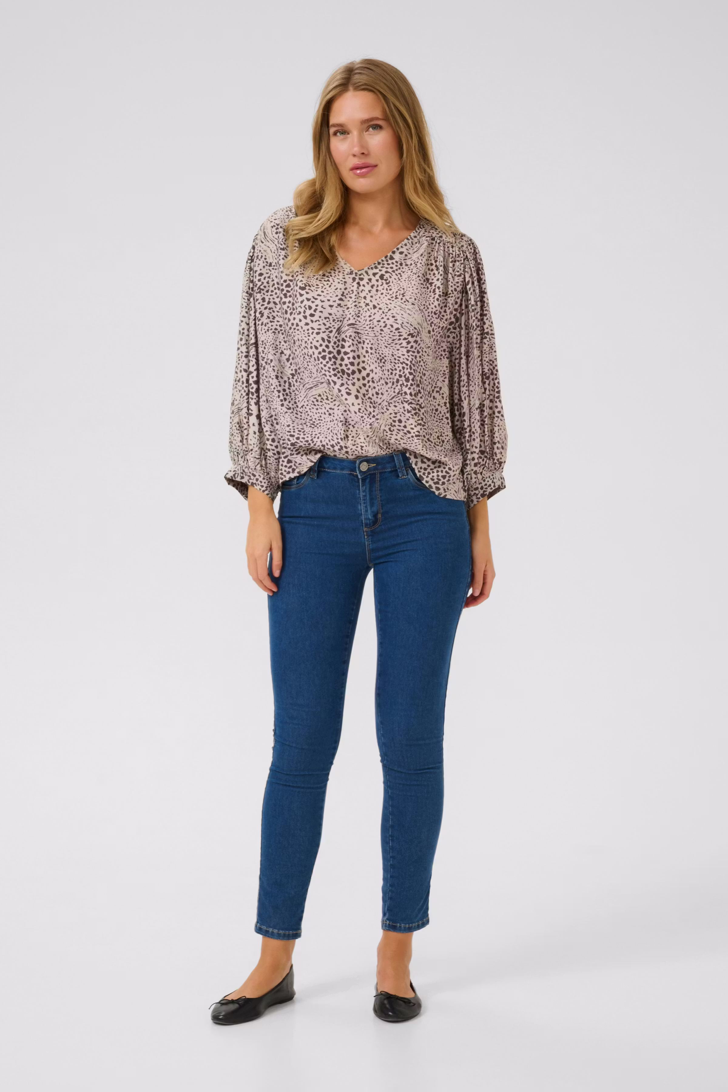 KAdebra Bluse LOOKBOOK FRONT 10509873-107403