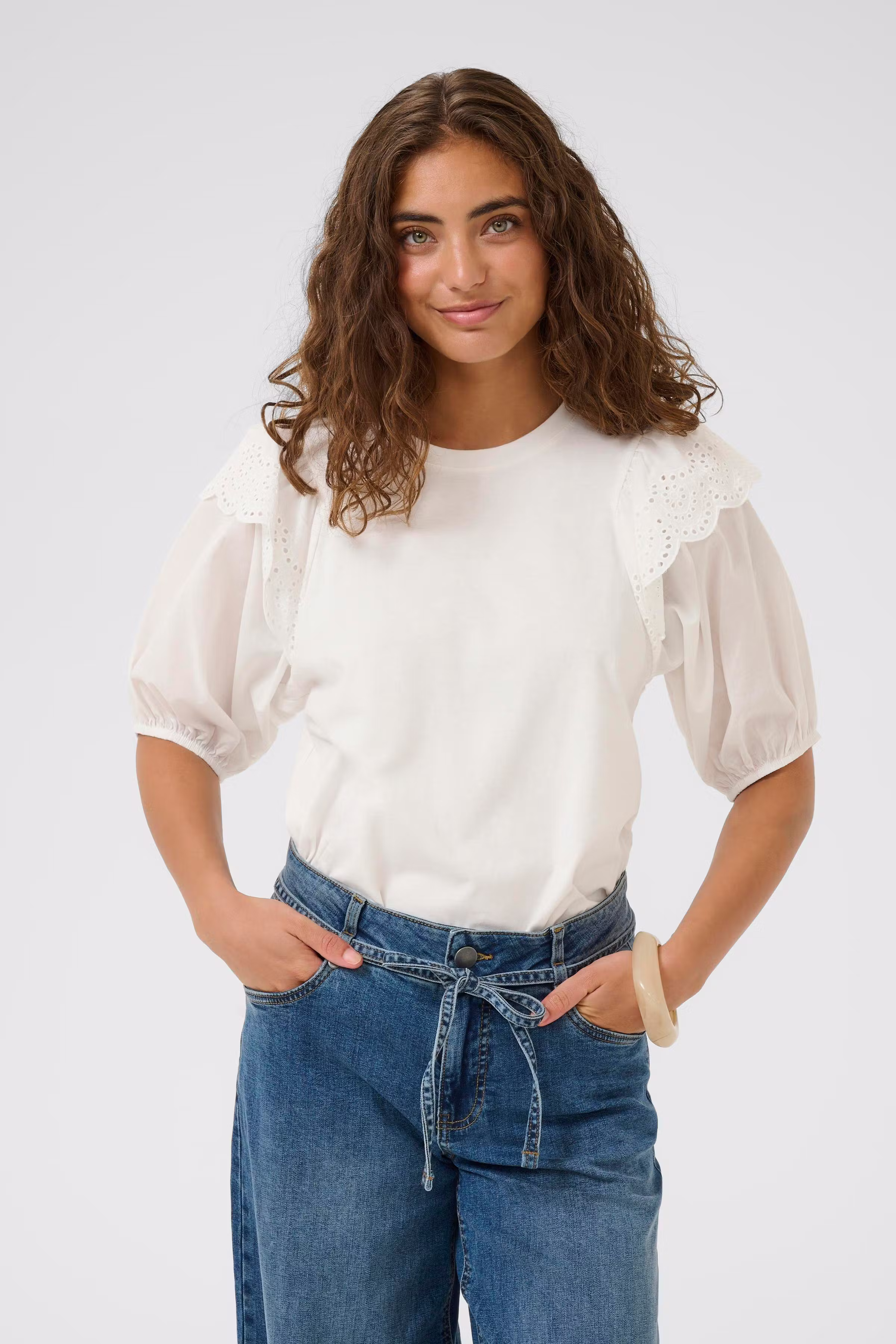 CUpanina T-shirt mit Stickerei LOOKBOOK FRONT 50112711-500013