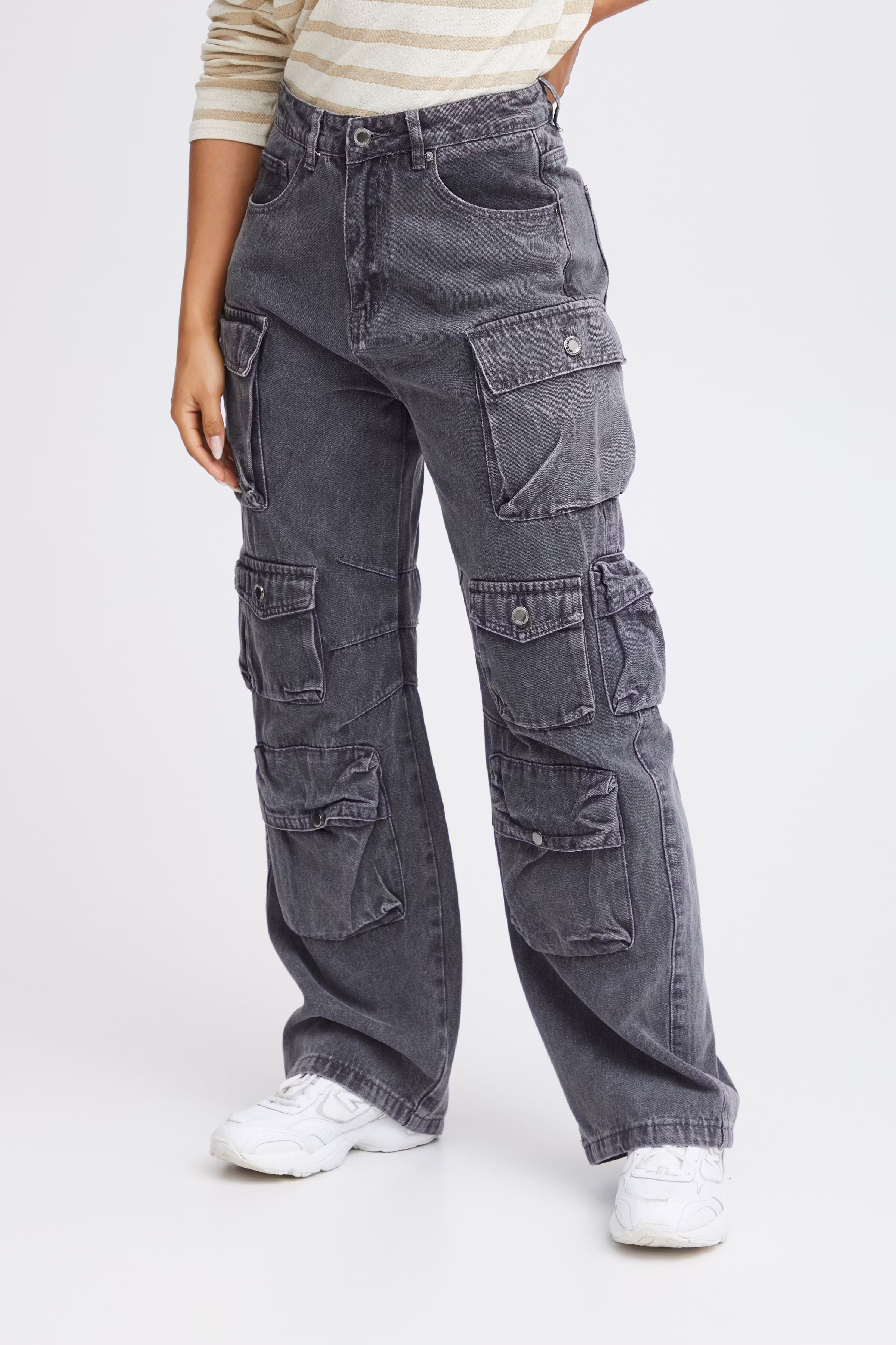 SBLAN Broek LOOKBOOK FRONT 22100519-203585