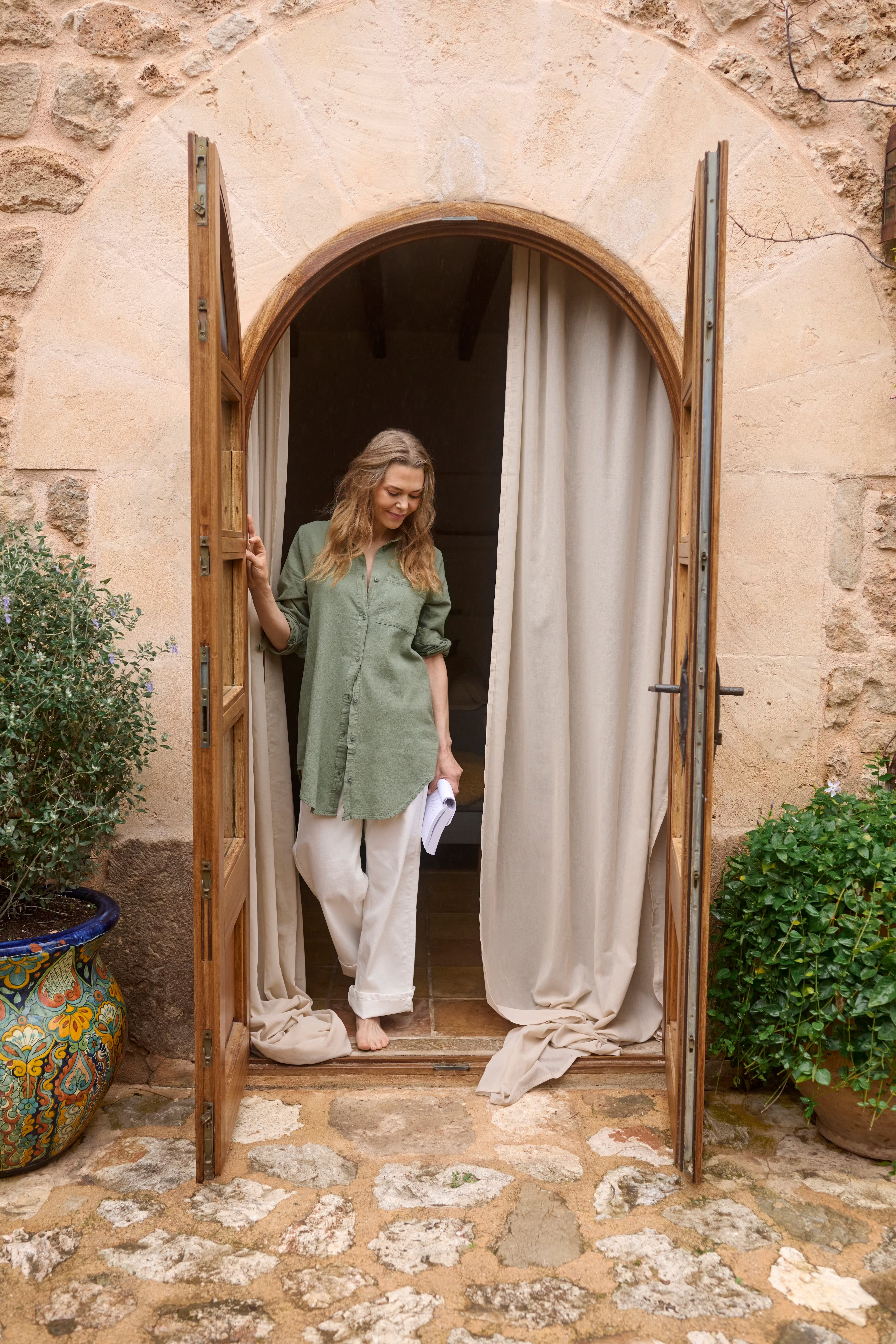 KAnaya Shirt LOCATION NONE 10506337-176212