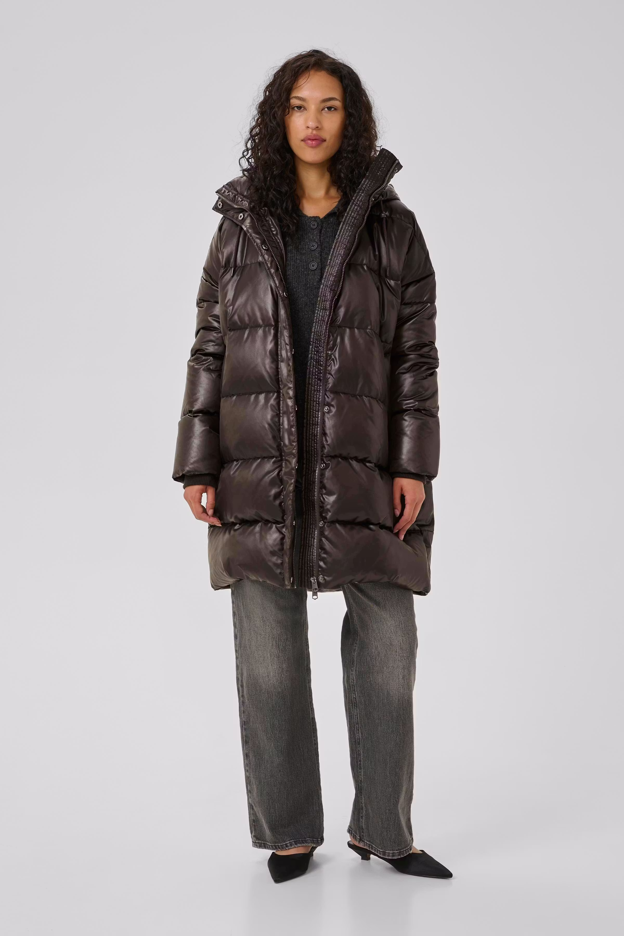 GlossyMW Puffer Coat LOOKBOOK FRONT 10704754-191103