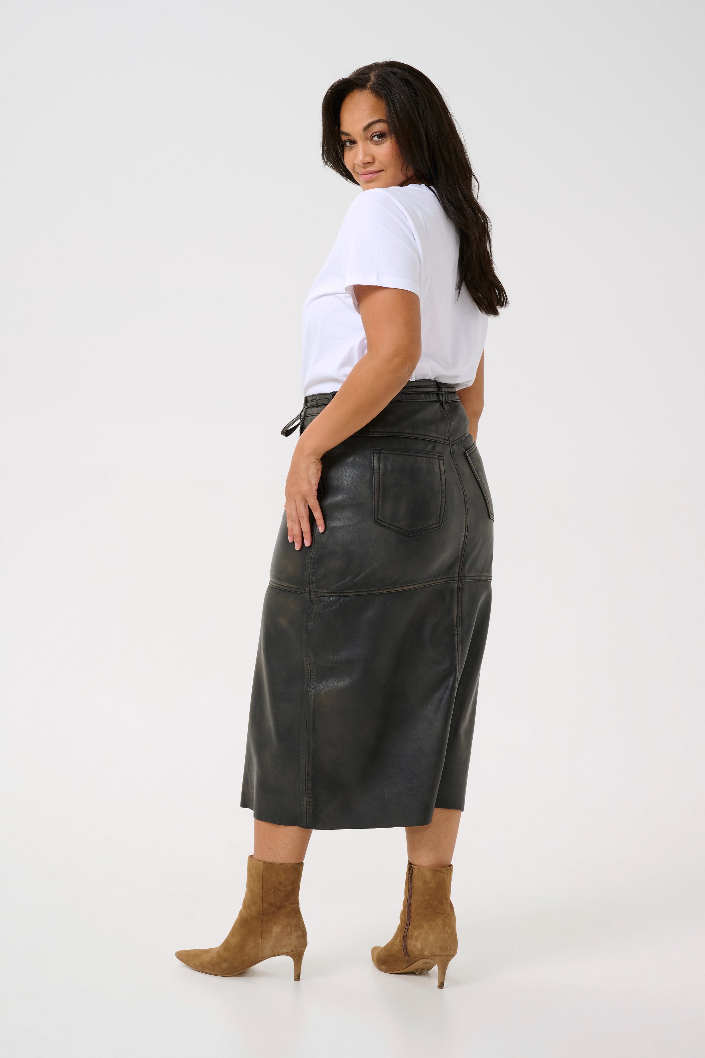 KCjanet Skirt LOOKBOOK BACK 10582903-106102