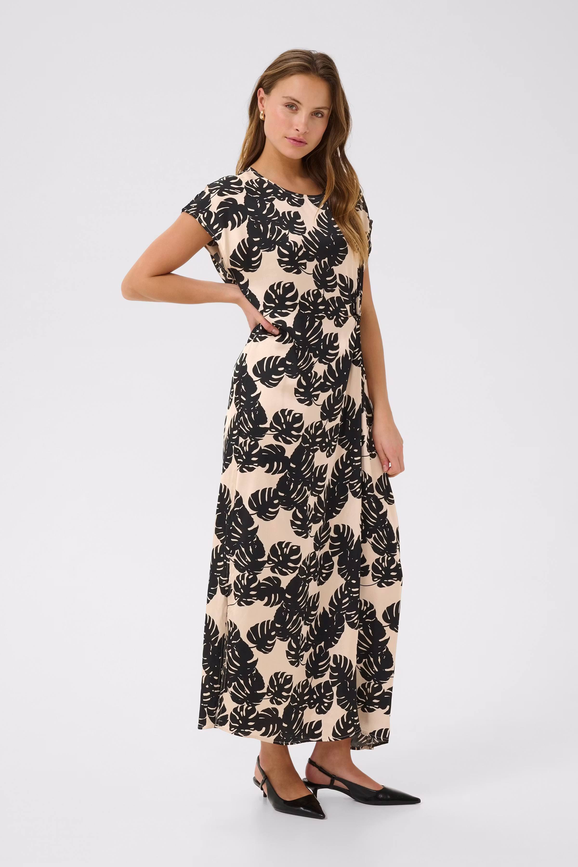 CUmiso Jurk LOOKBOOK FRONT 50111840-108181