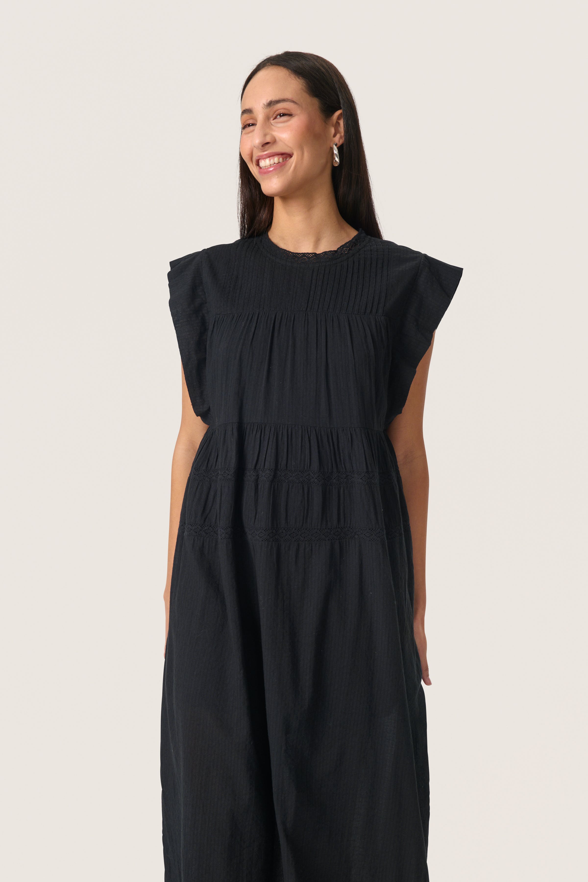 SLAmona Dress LOOKBOOK FRONT 30408222-194008