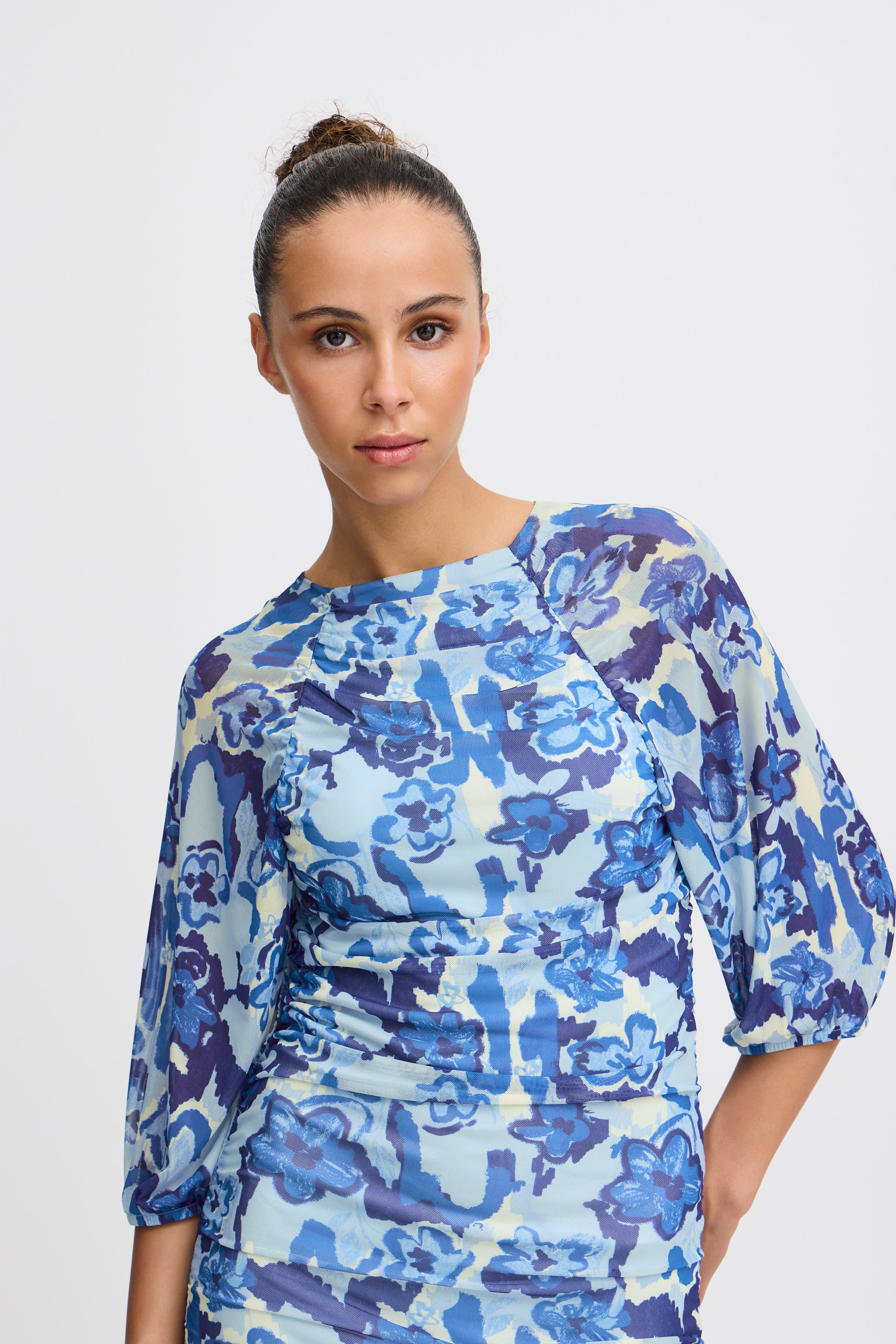 IHODESSY Kleid LOOKBOOK DETAIL 20121907-203771