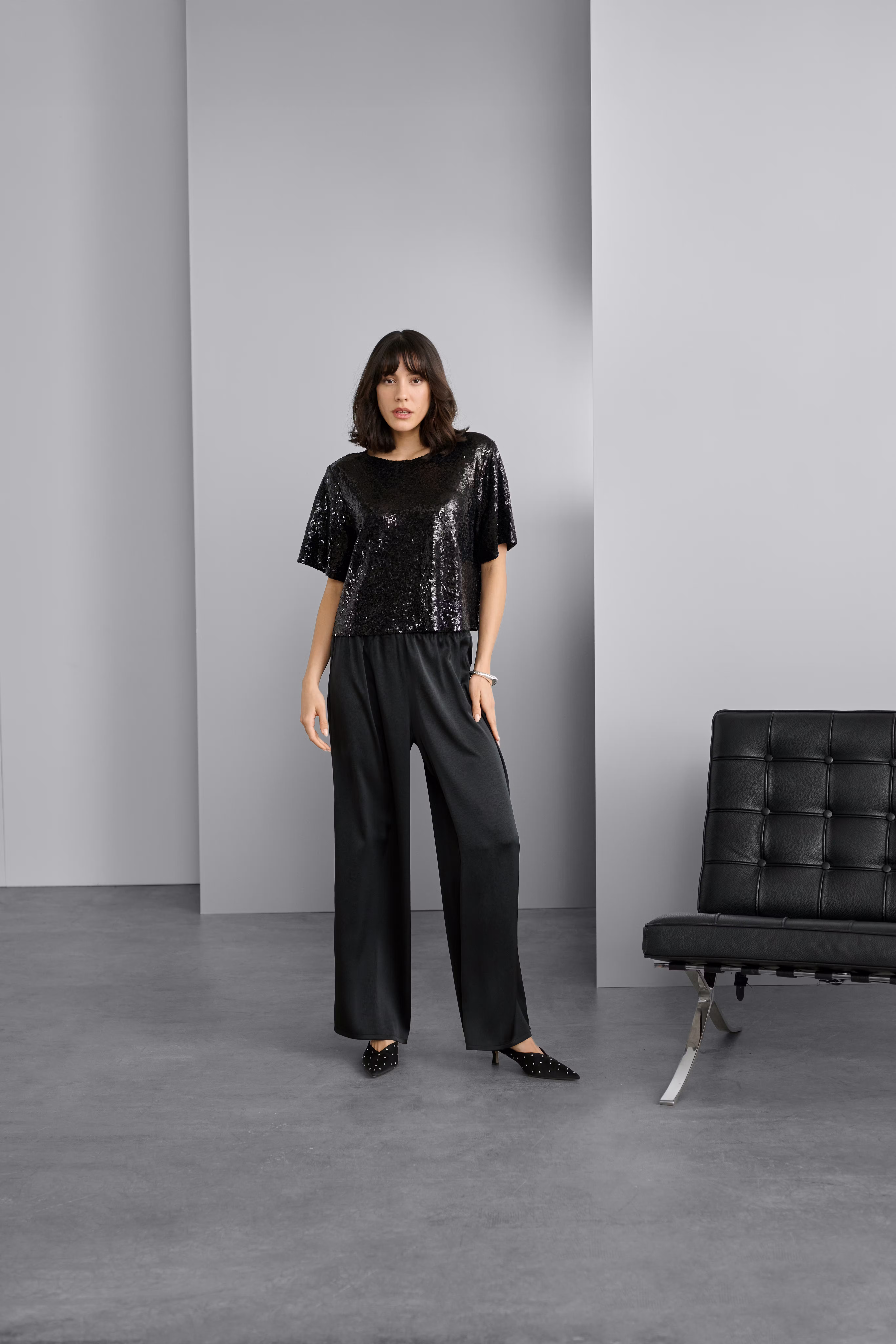 KAmiranda Blouse LOCATION NONE 10510898-100121