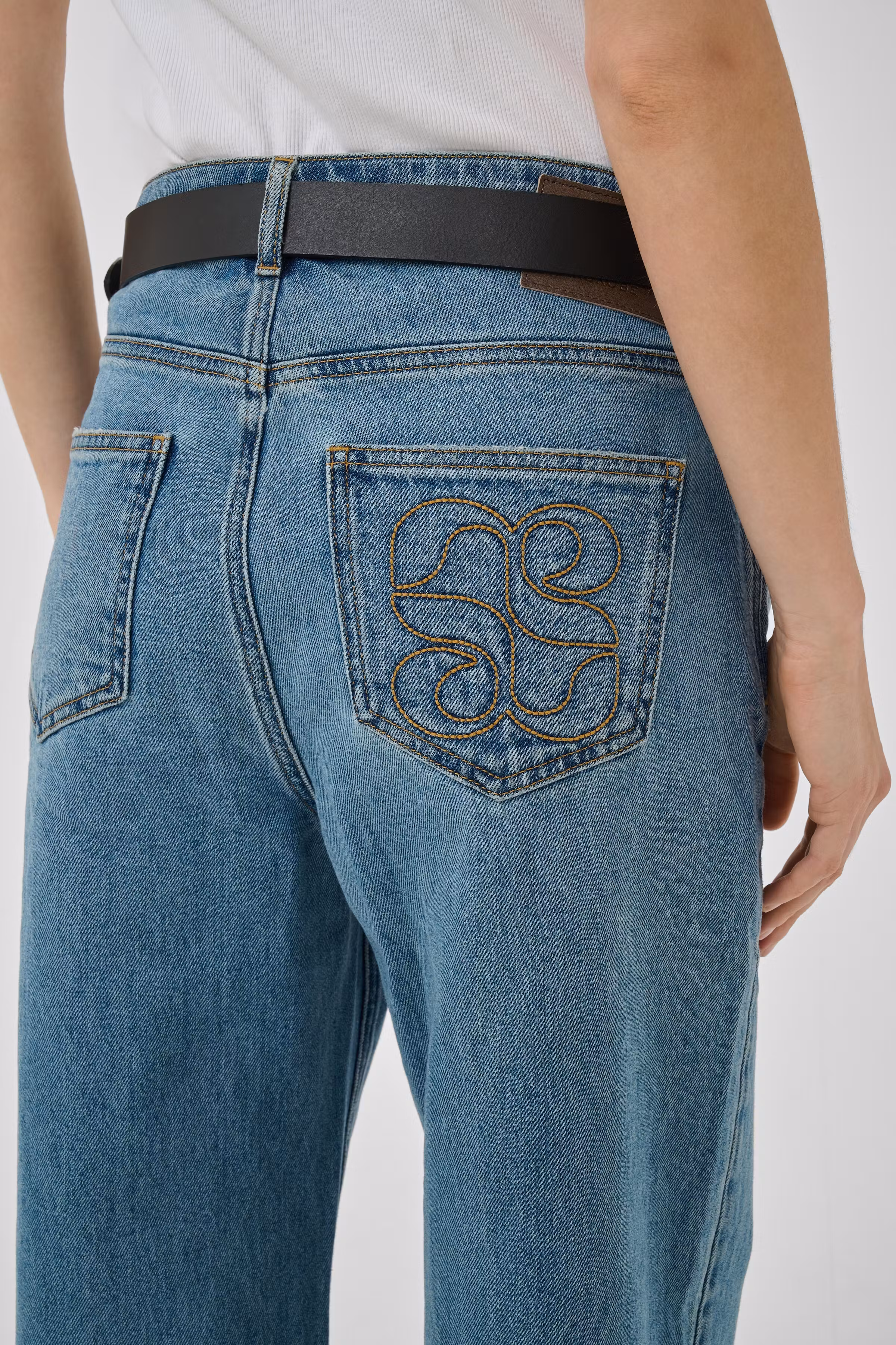 MWLouis Jeans LOOKBOOK DETAIL 10705839-100053